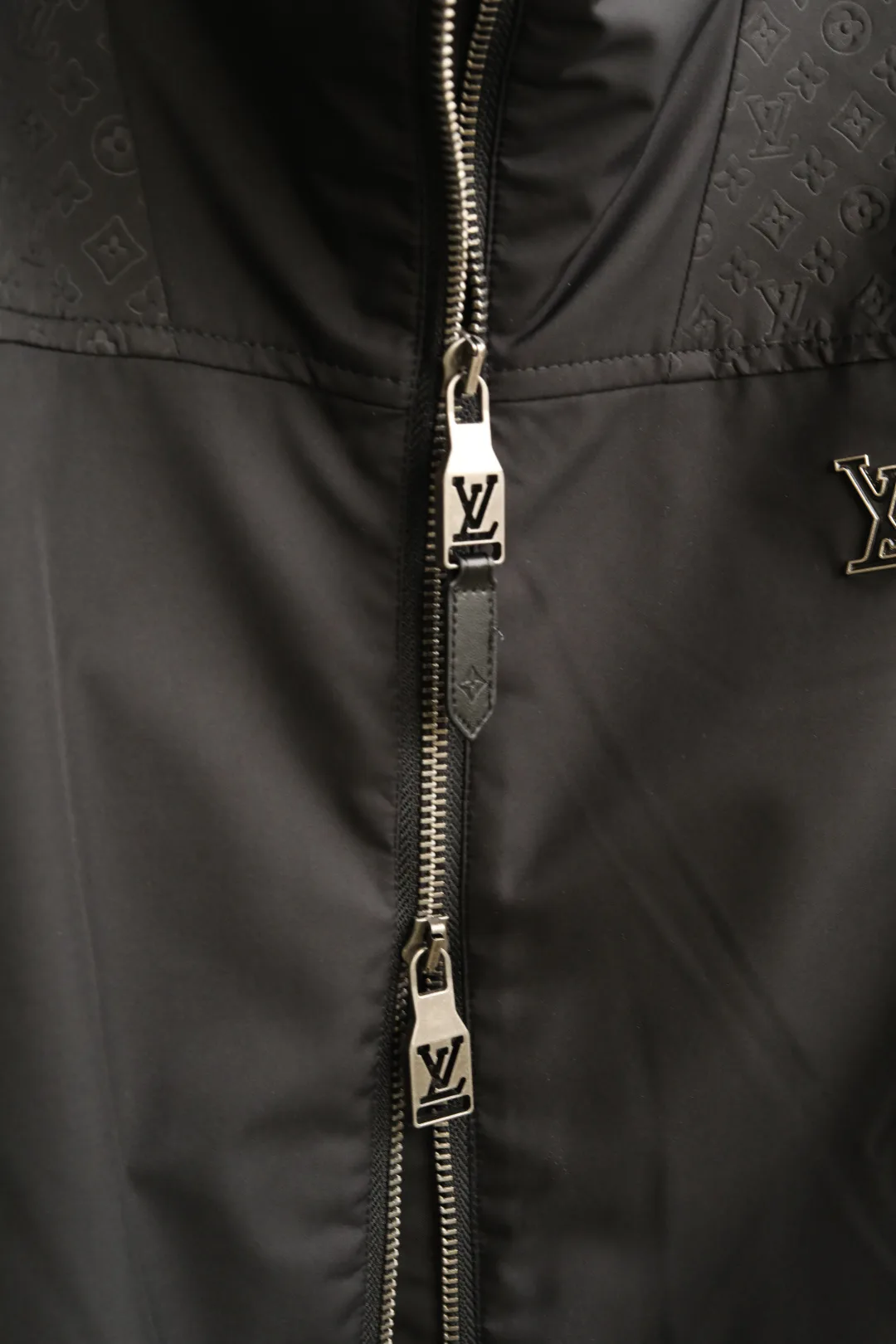 Жилеты Мужские Louis Vuitton 11424981