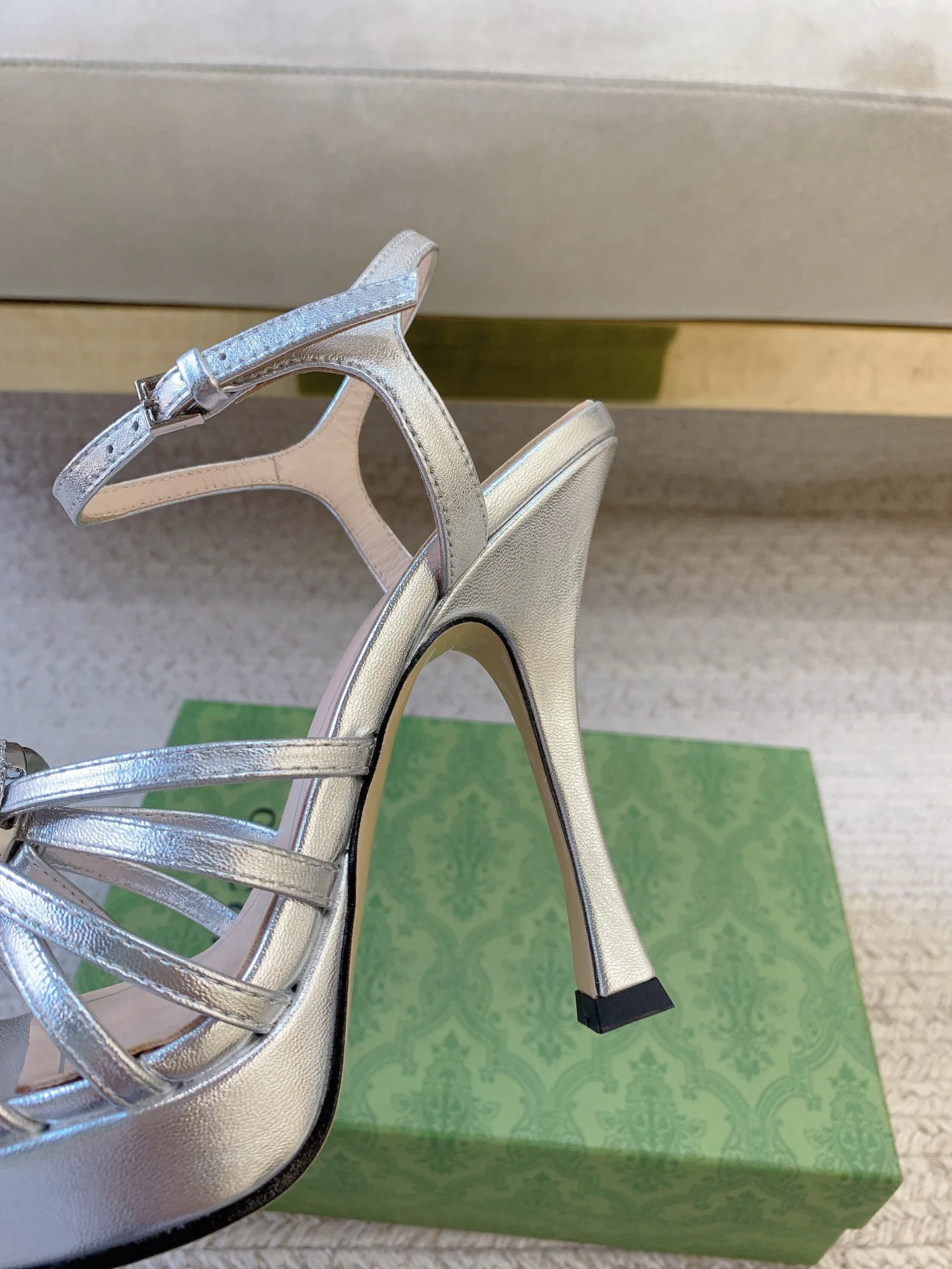 Босоножки Женские Gucci 950794