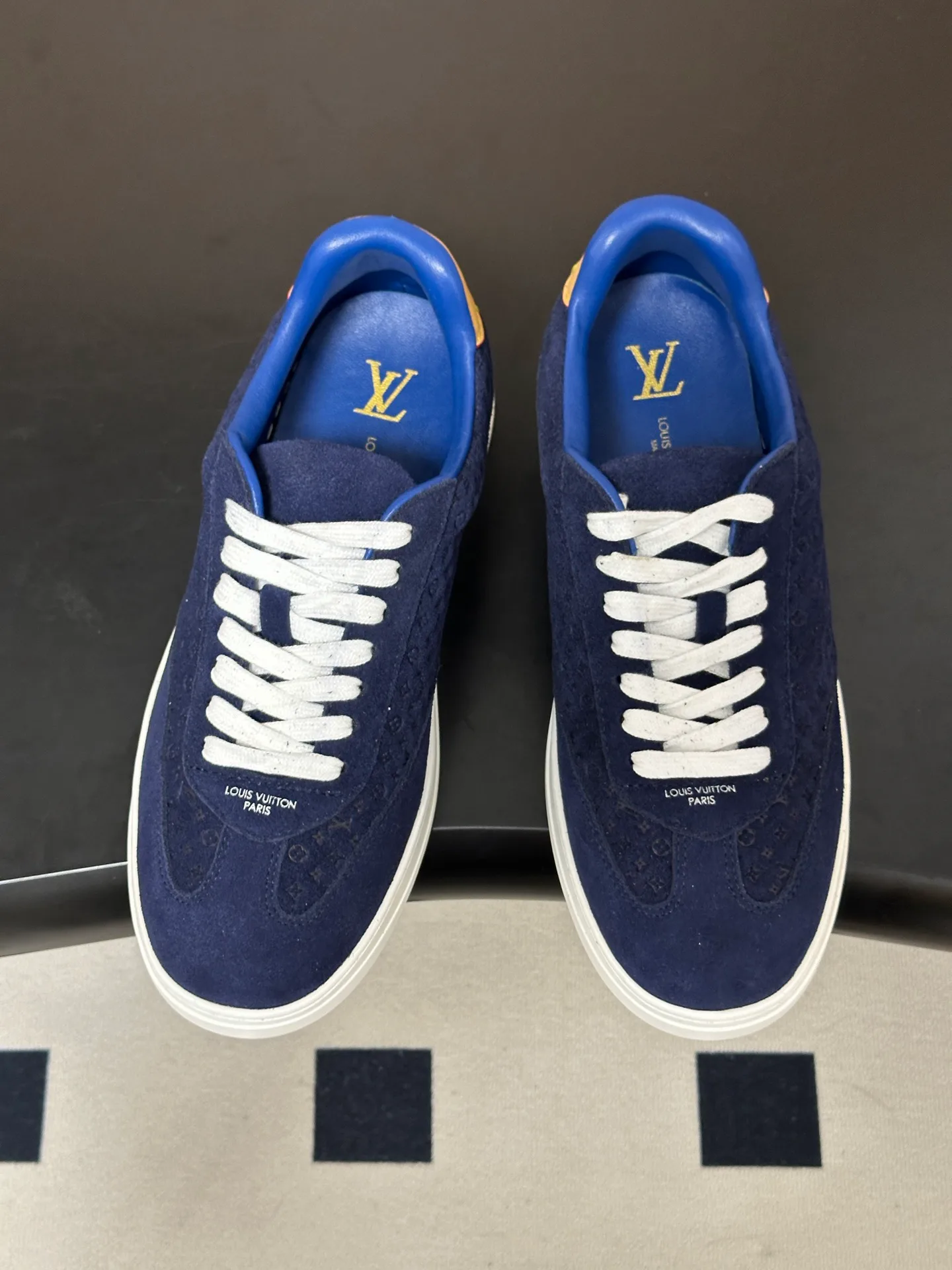 Кроссовки Мужские Louis Vuitton 18340909