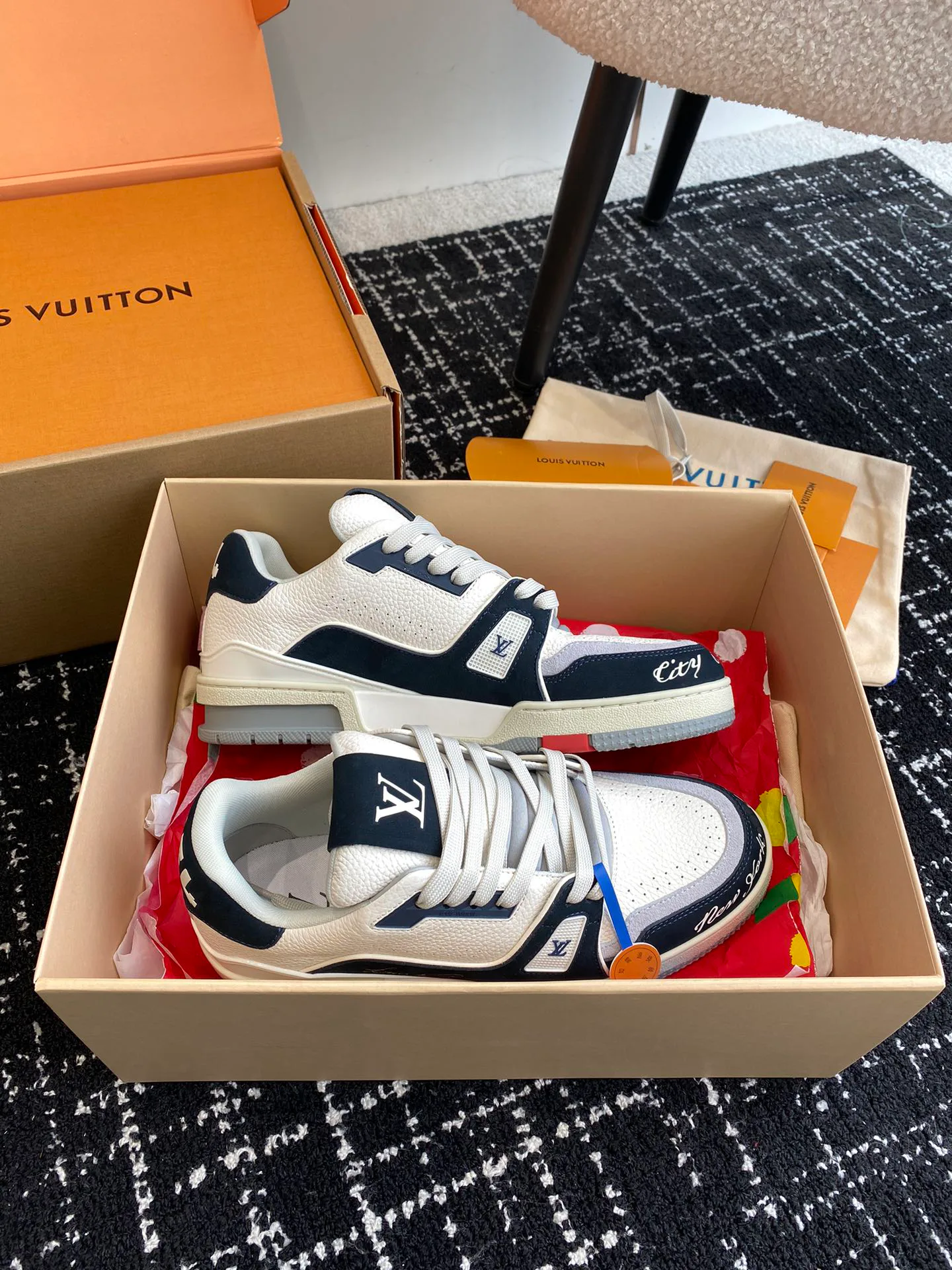 Кроссовки Женские Louis Vuitton 5790865