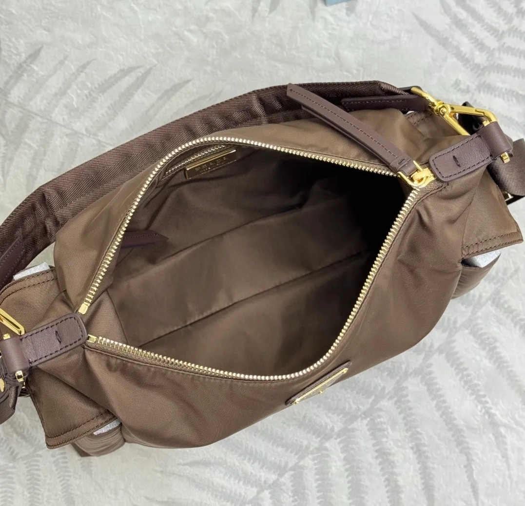 Сумки На Ремне Женские Prada 12583852