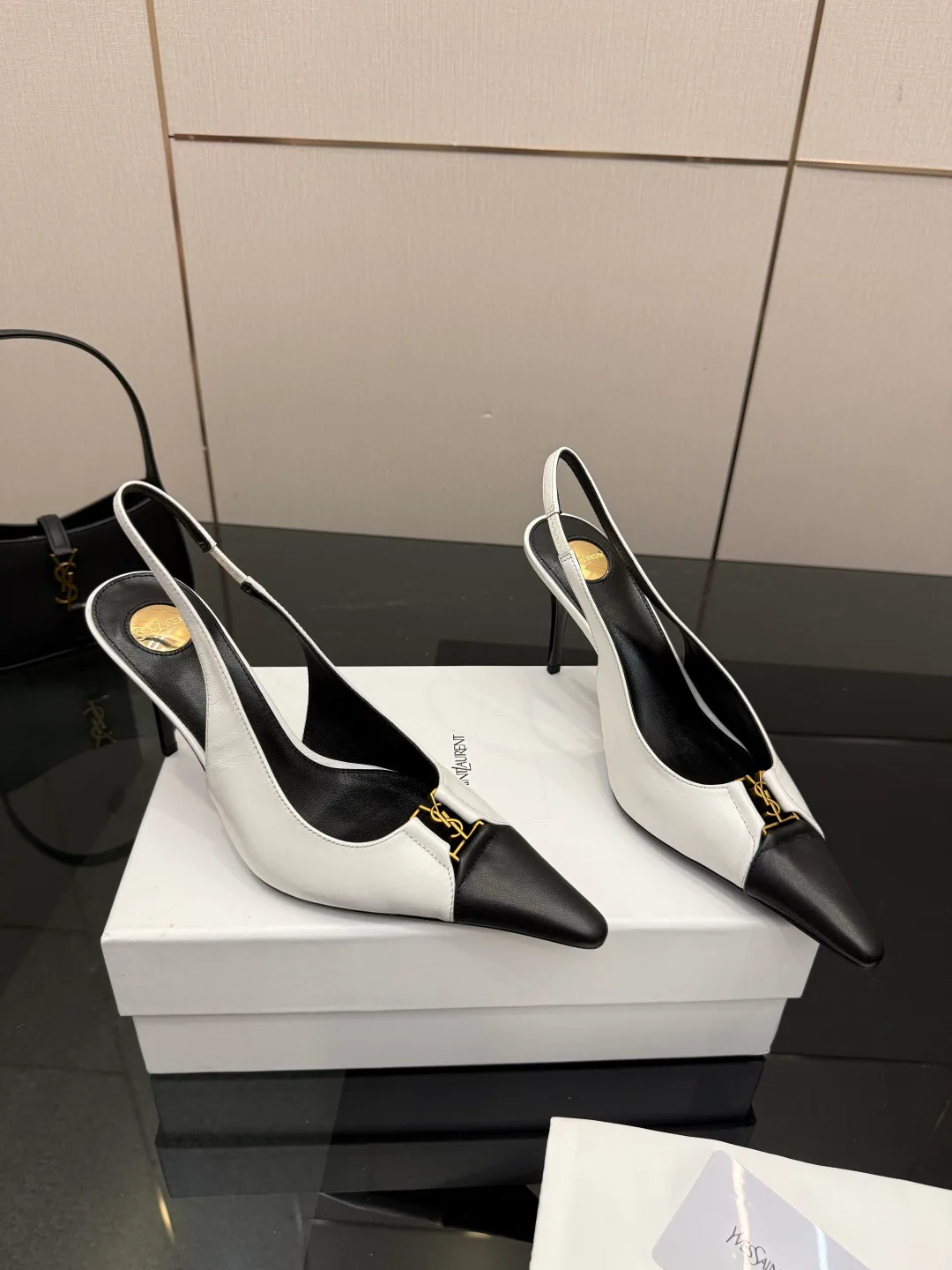 Босоножки Женские Saint Laurent 11409917