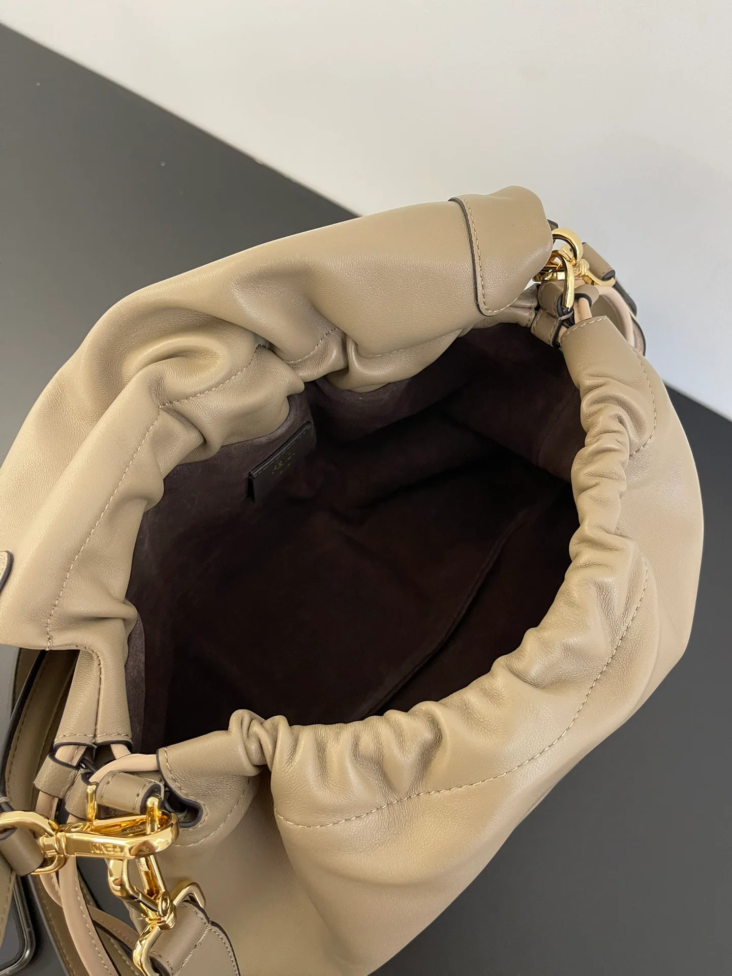 Классические Сумки Женские Fendi 13546230