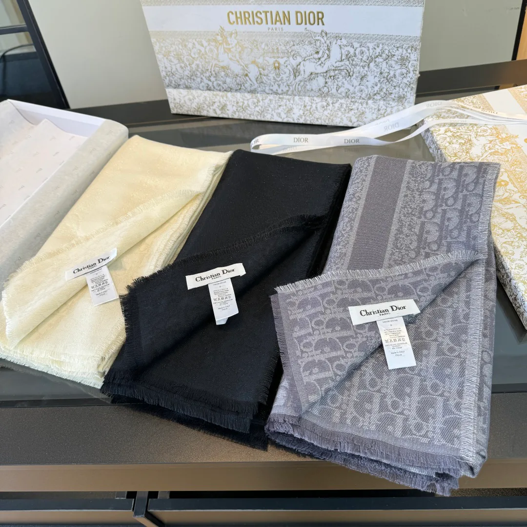 Шарфы Christian Dior 17935861