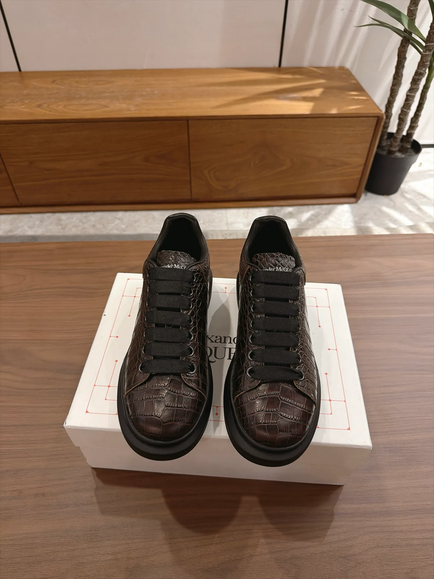 Кроссовки Женские Alexander Mcqueen 18159796