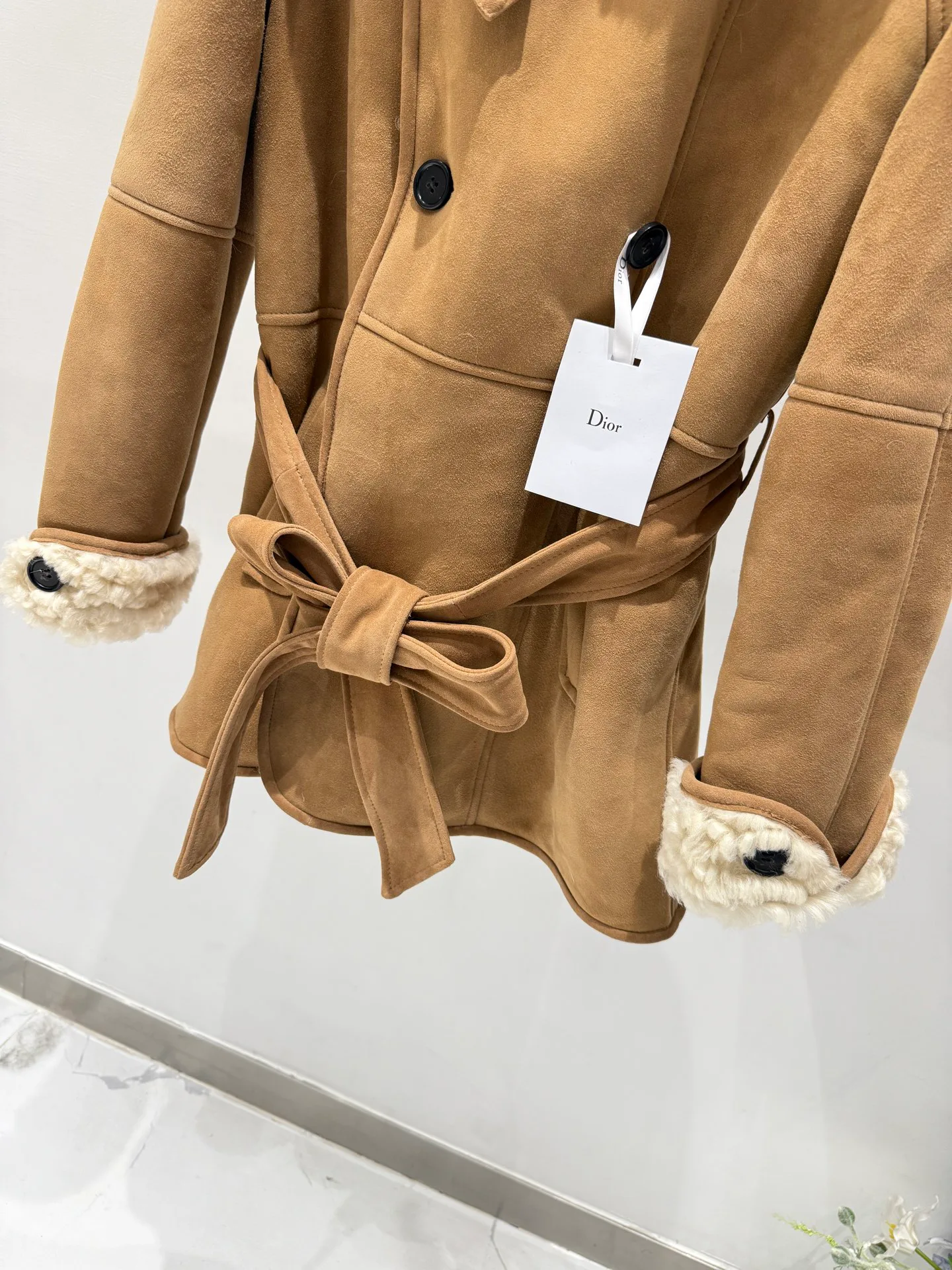Кожаные Куртки И Дублёнки Женские Christian Dior 19474245