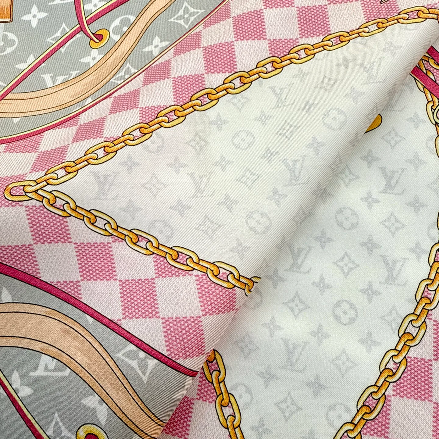 Шарфы Louis Vuitton 25335