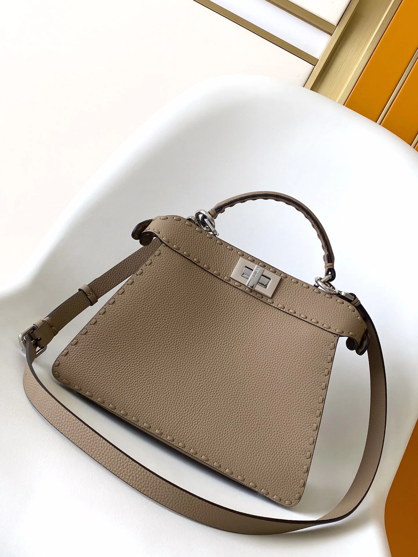 Классические Сумки Женские Fendi 11671440