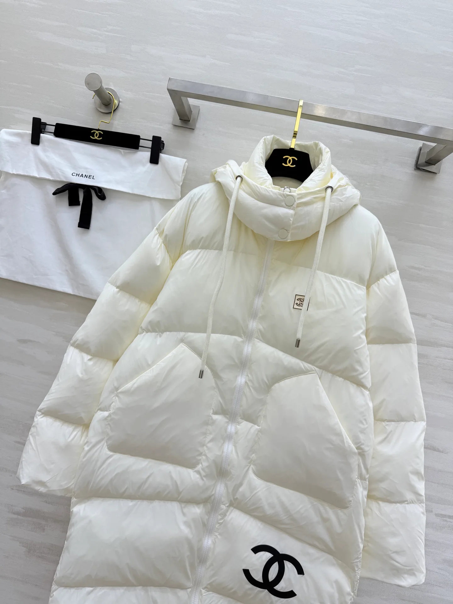 Куртки И Пуховики Женские Chanel 600335