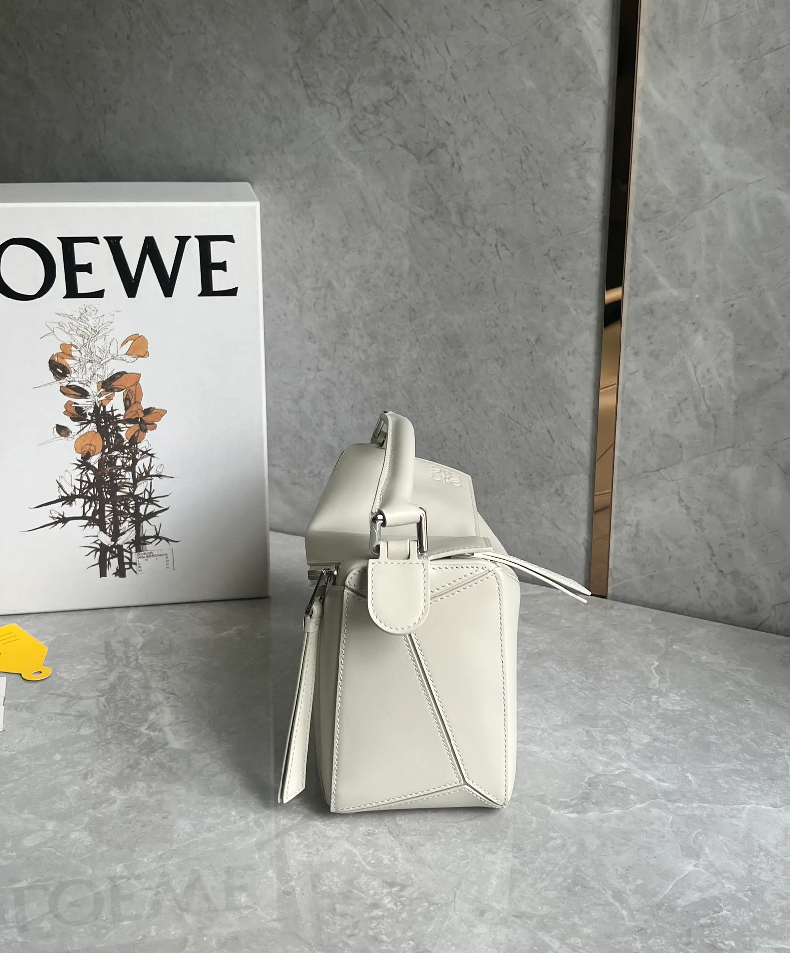 Сумки На Ремне Женские Loewe 10986880