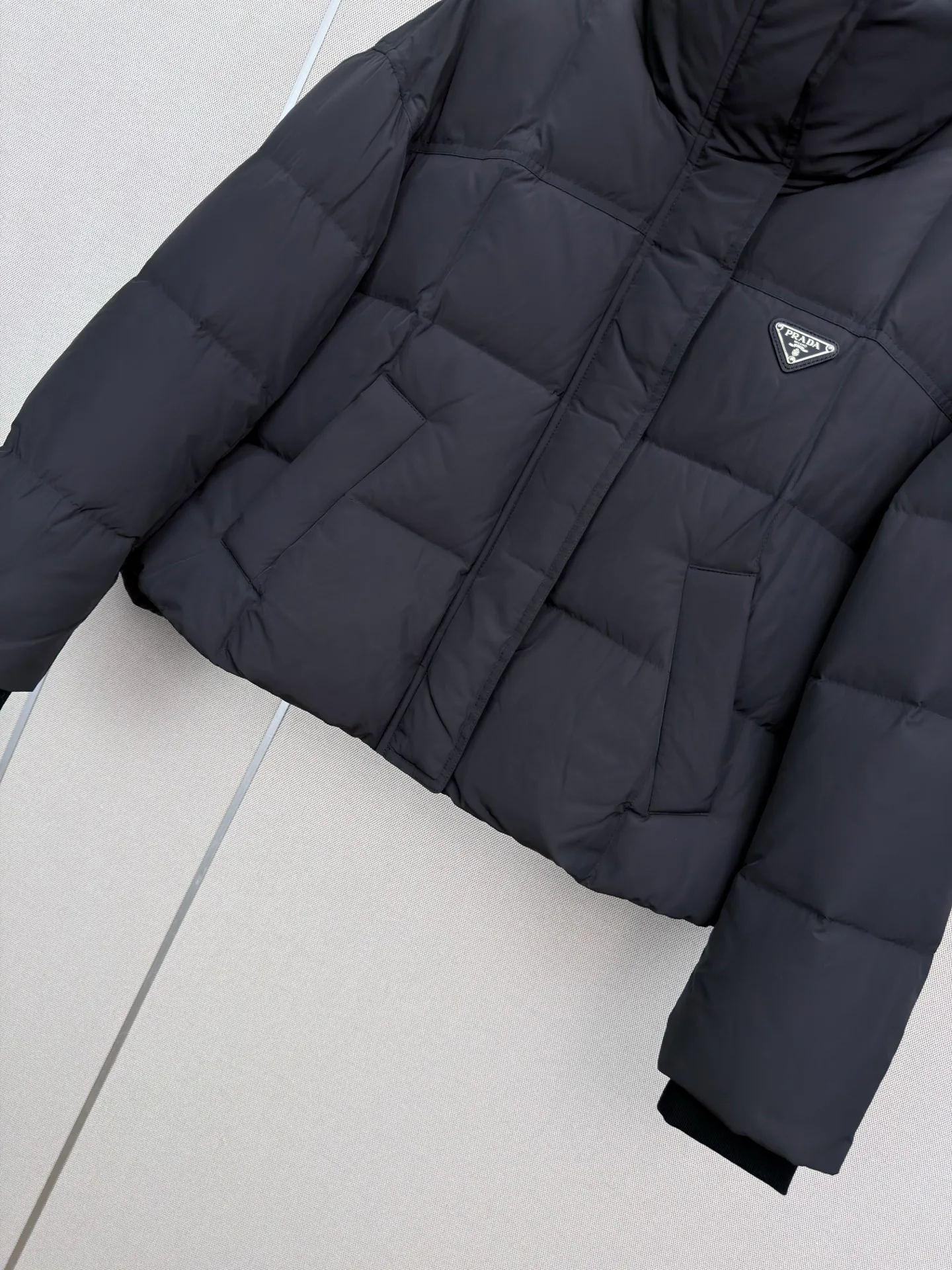 Куртки И Пуховики Женские Prada 19589744