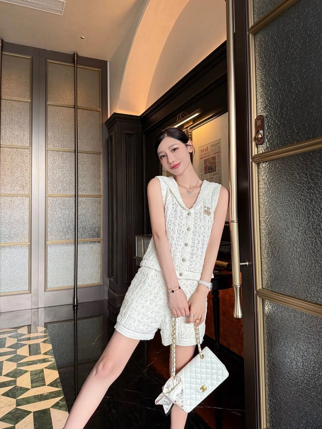 Топы Женские Chanel 11505213