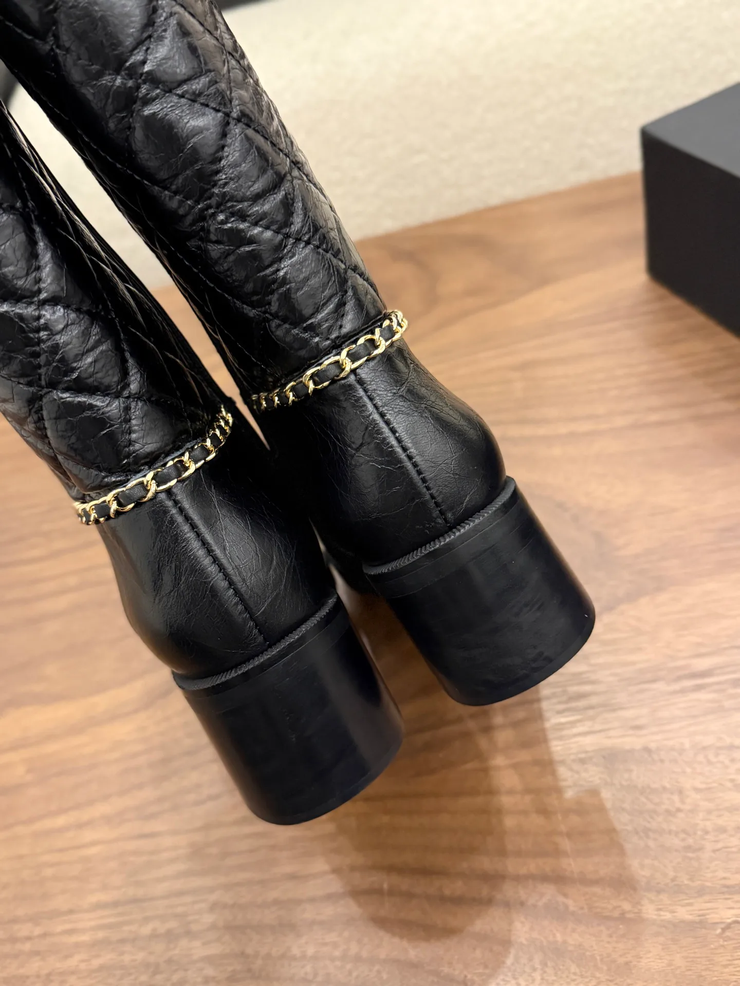 Сапоги Женские Chanel 19050174