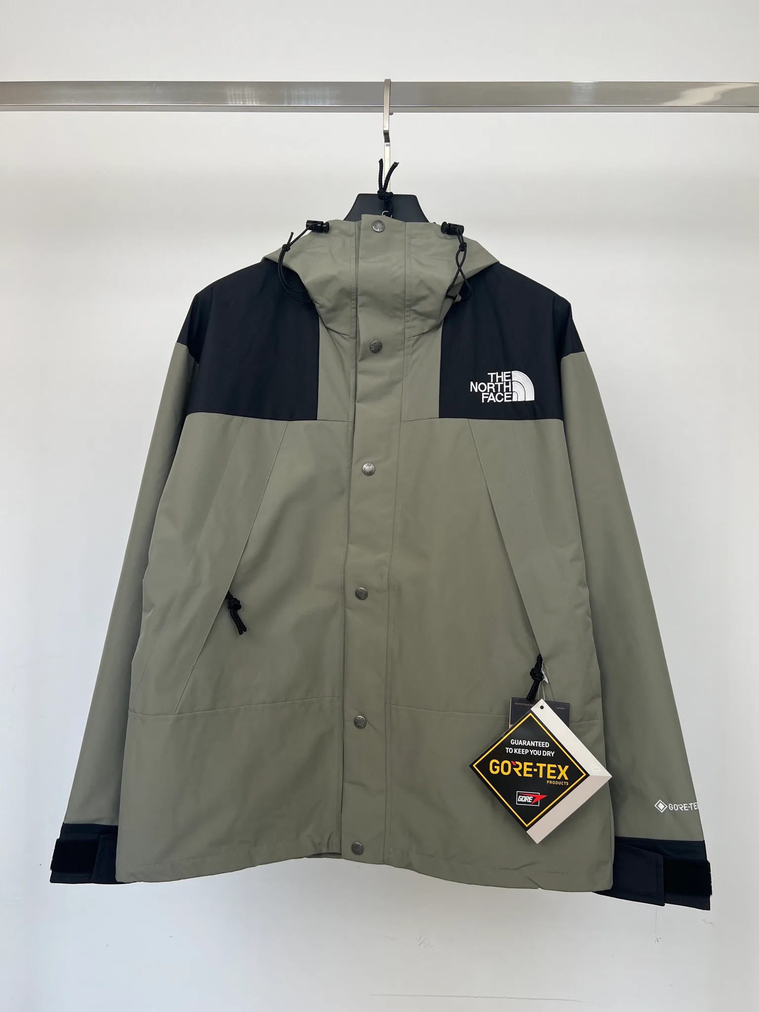 Куртки И Пуховики Женские The North Face 18416107