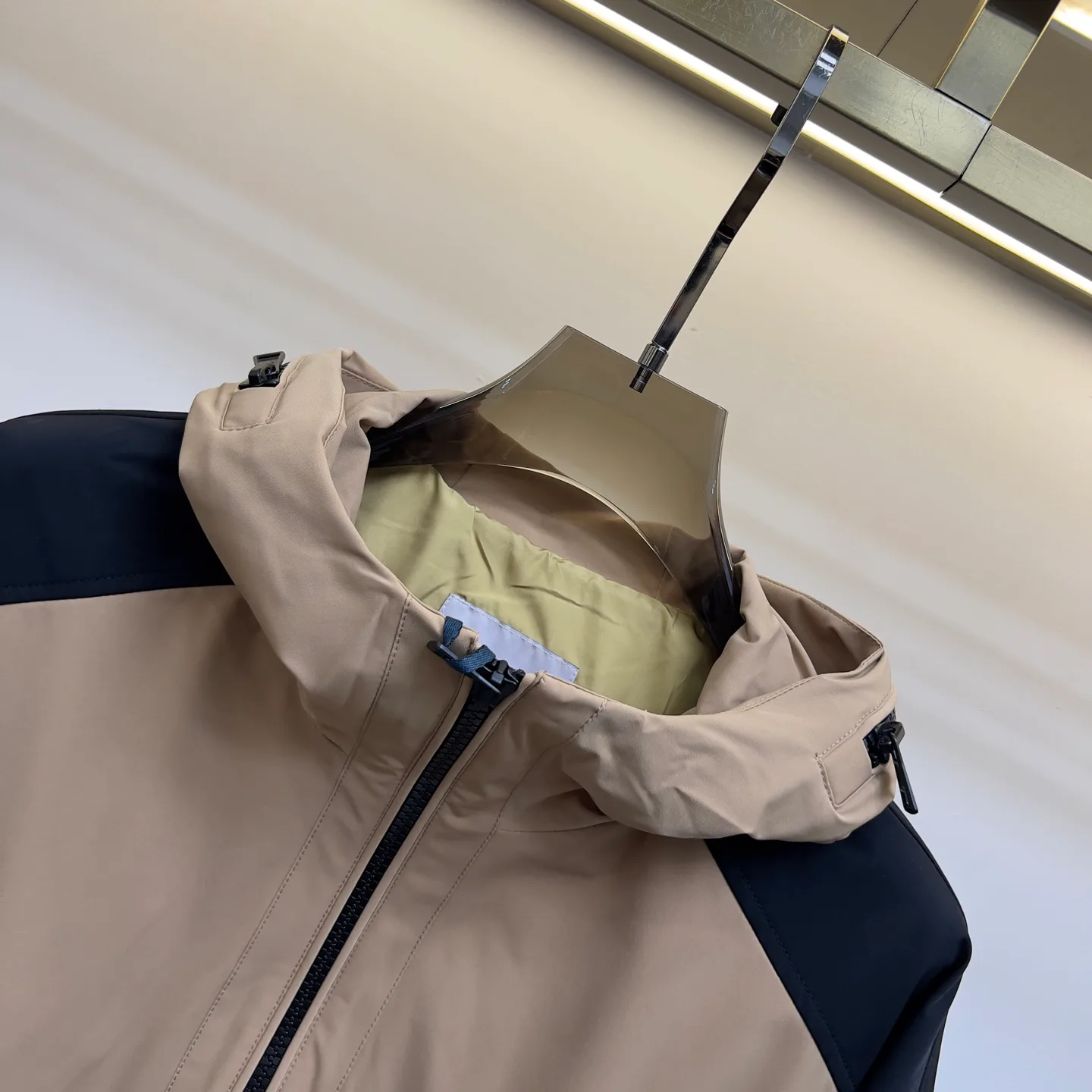 Куртки И Пуховики Мужские Moncler 146090