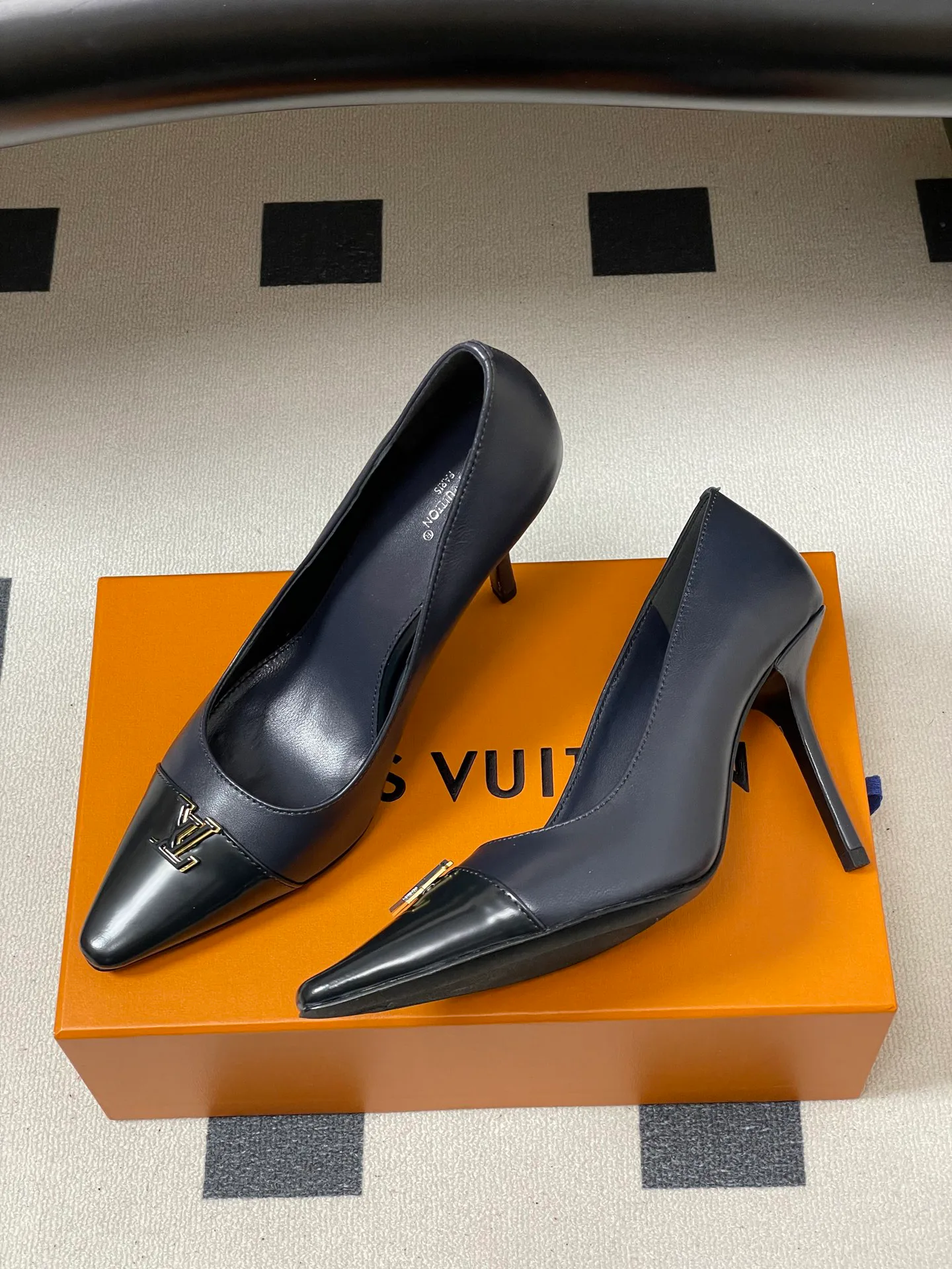 Туфли Женские Louis Vuitton 12755667