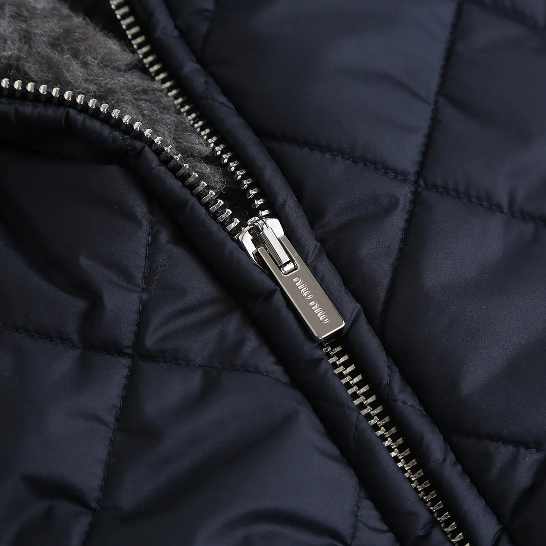 Куртки И Пуховики Женские Miu Miu 18335628