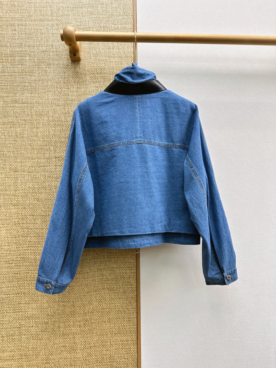 Куртки И Пуховики Женские Loewe 18632590