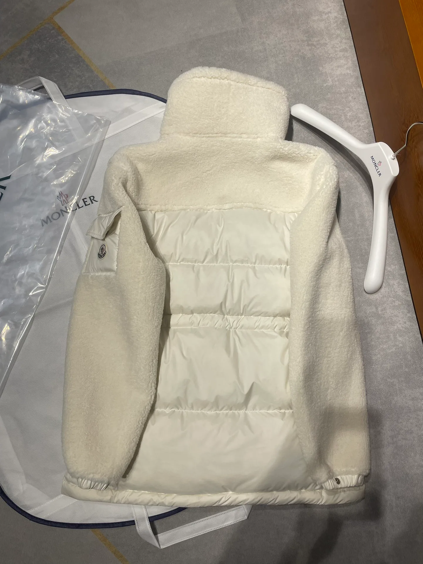 Куртки И Пуховики Женские Moncler 2734807
