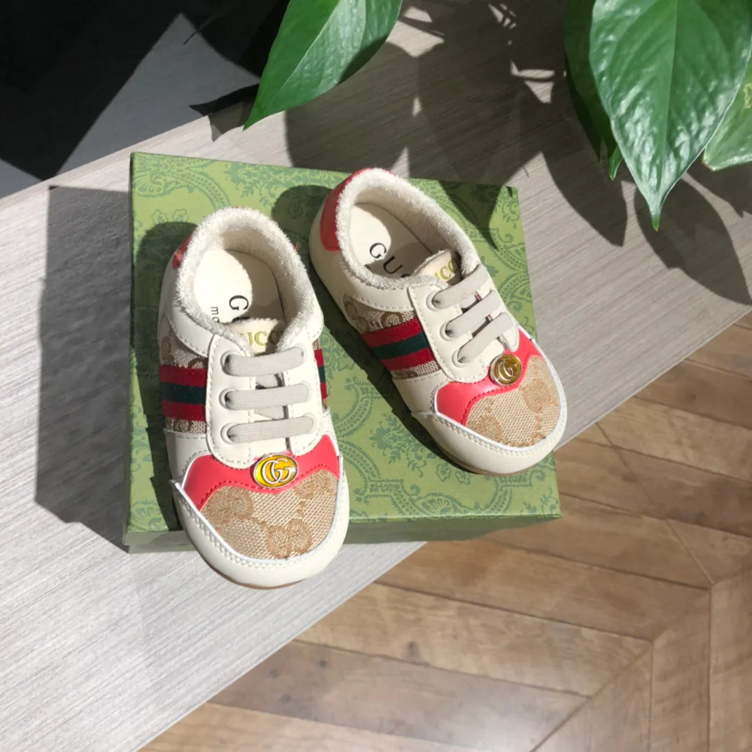 Кроссовки Женские Gucci 18696789