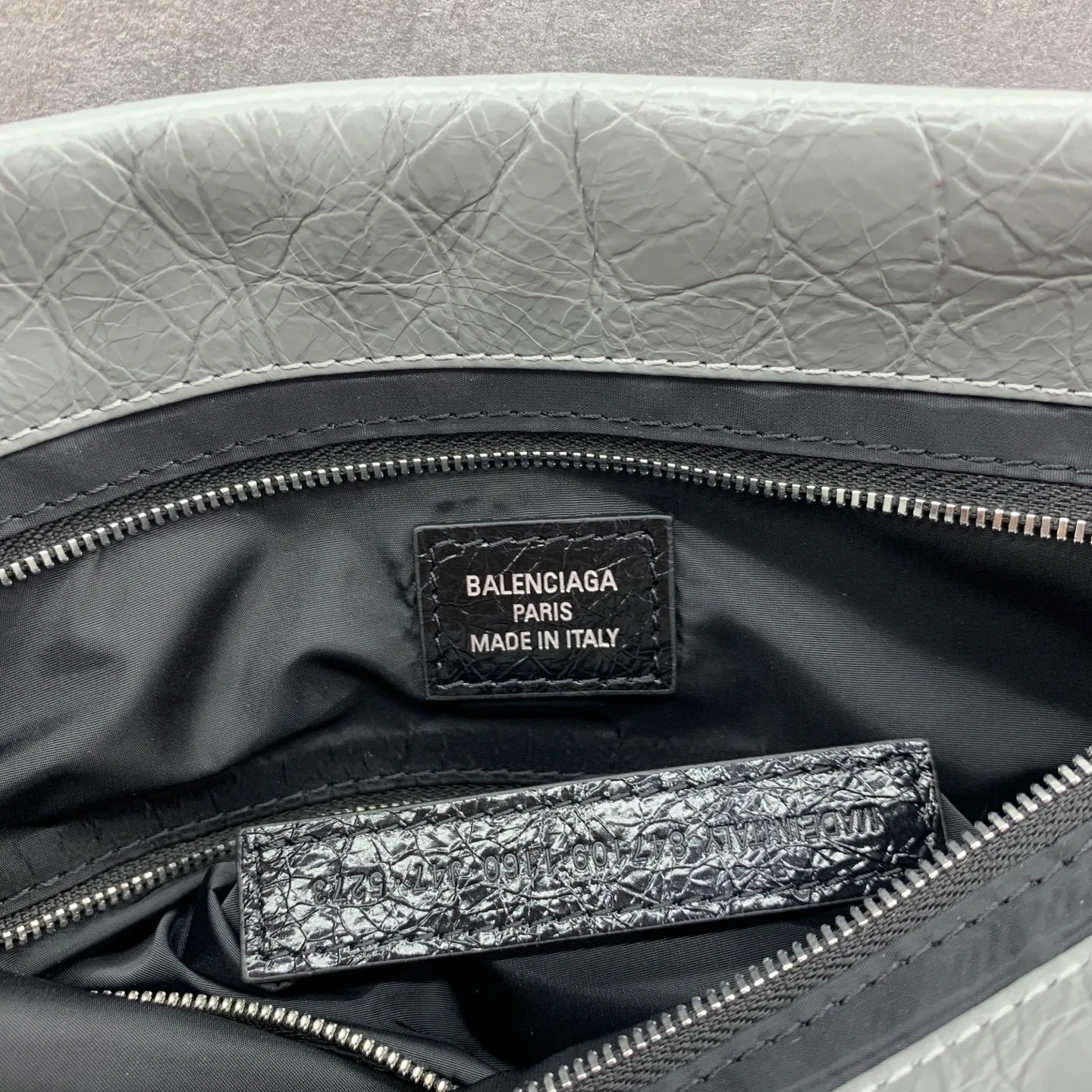 Сумки На Ремне Женские Balenciaga 10025949