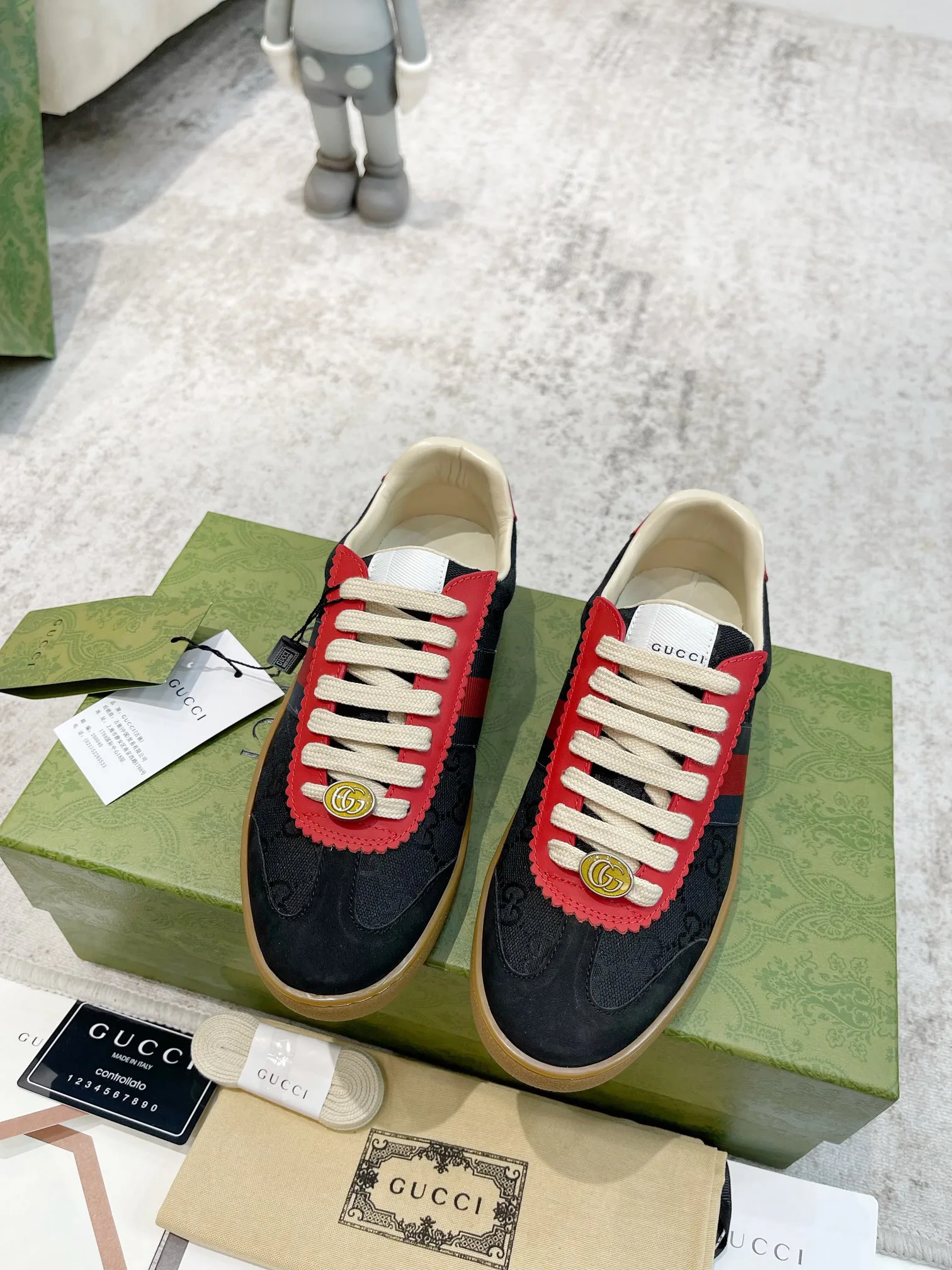 Кроссовки Женские Gucci 18765965