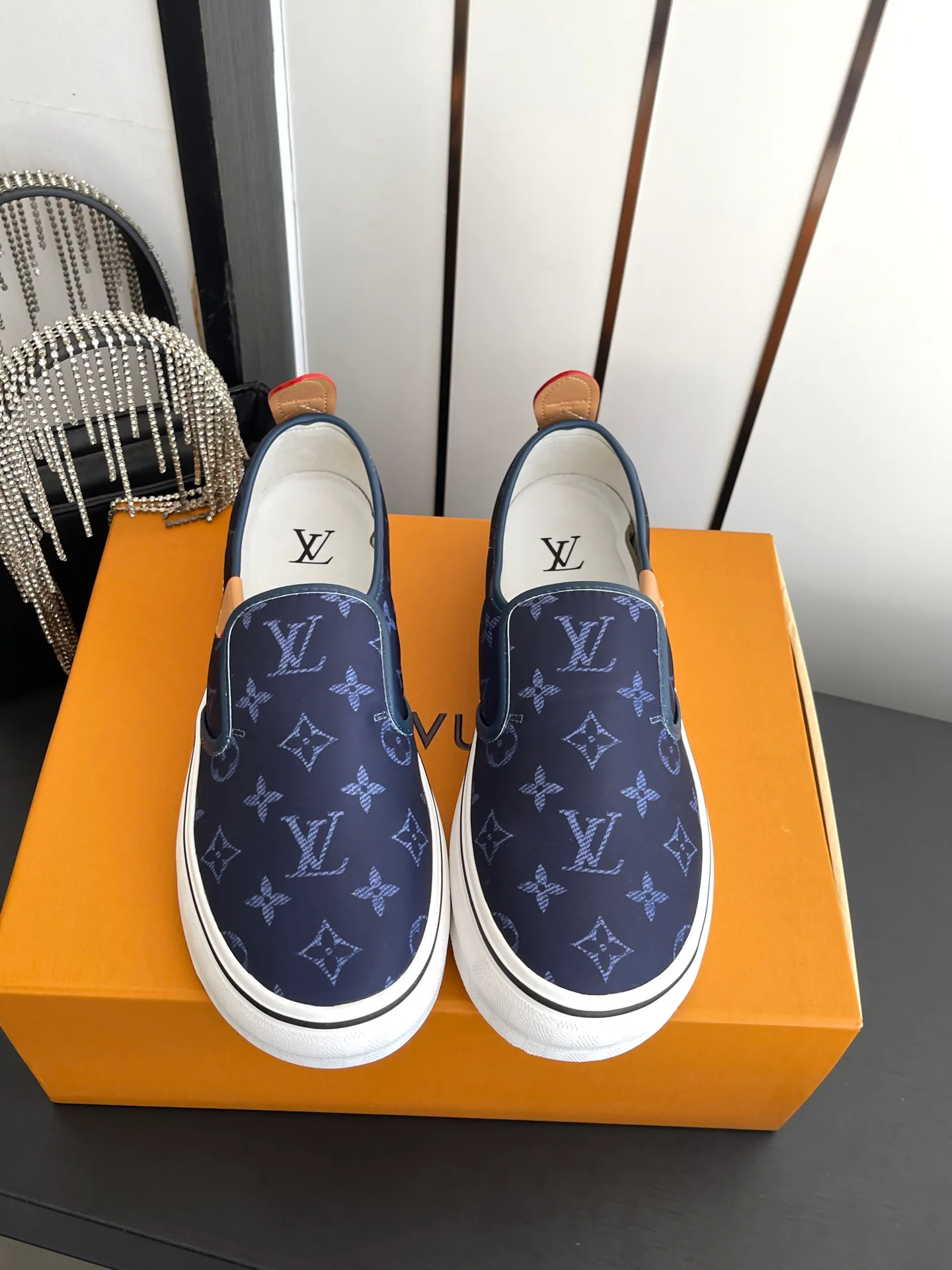 Кроссовки Мужские Louis Vuitton 17908528