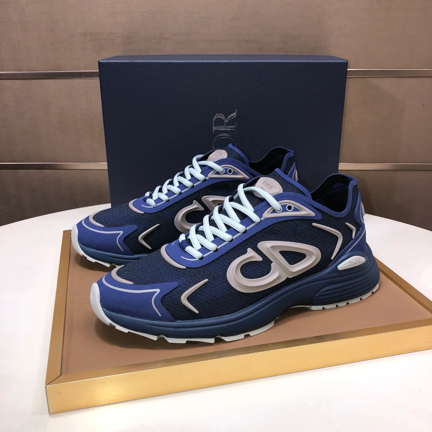 Кроссовки Мужские Christian Dior 19044029