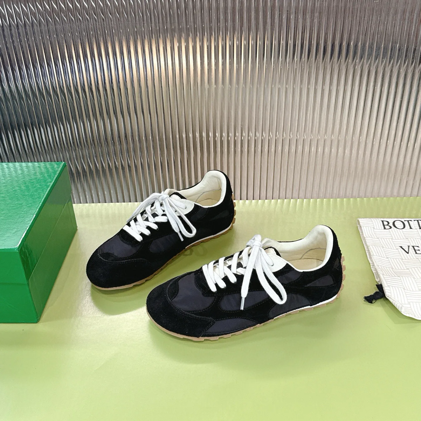 Кроссовки Женские Bottega Veneta 109620