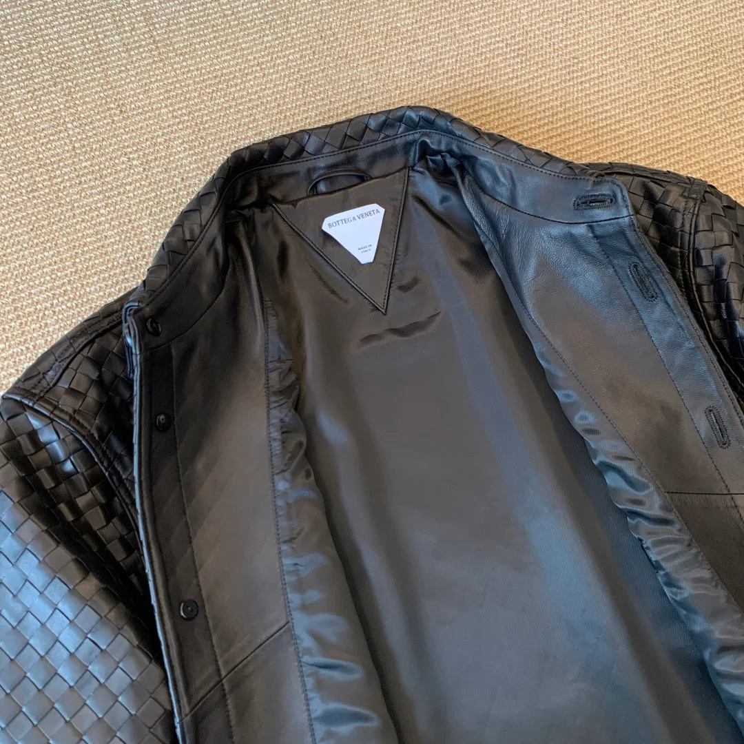 Кожаные Куртки И Дублёнки Женские Bottega Veneta 17930820