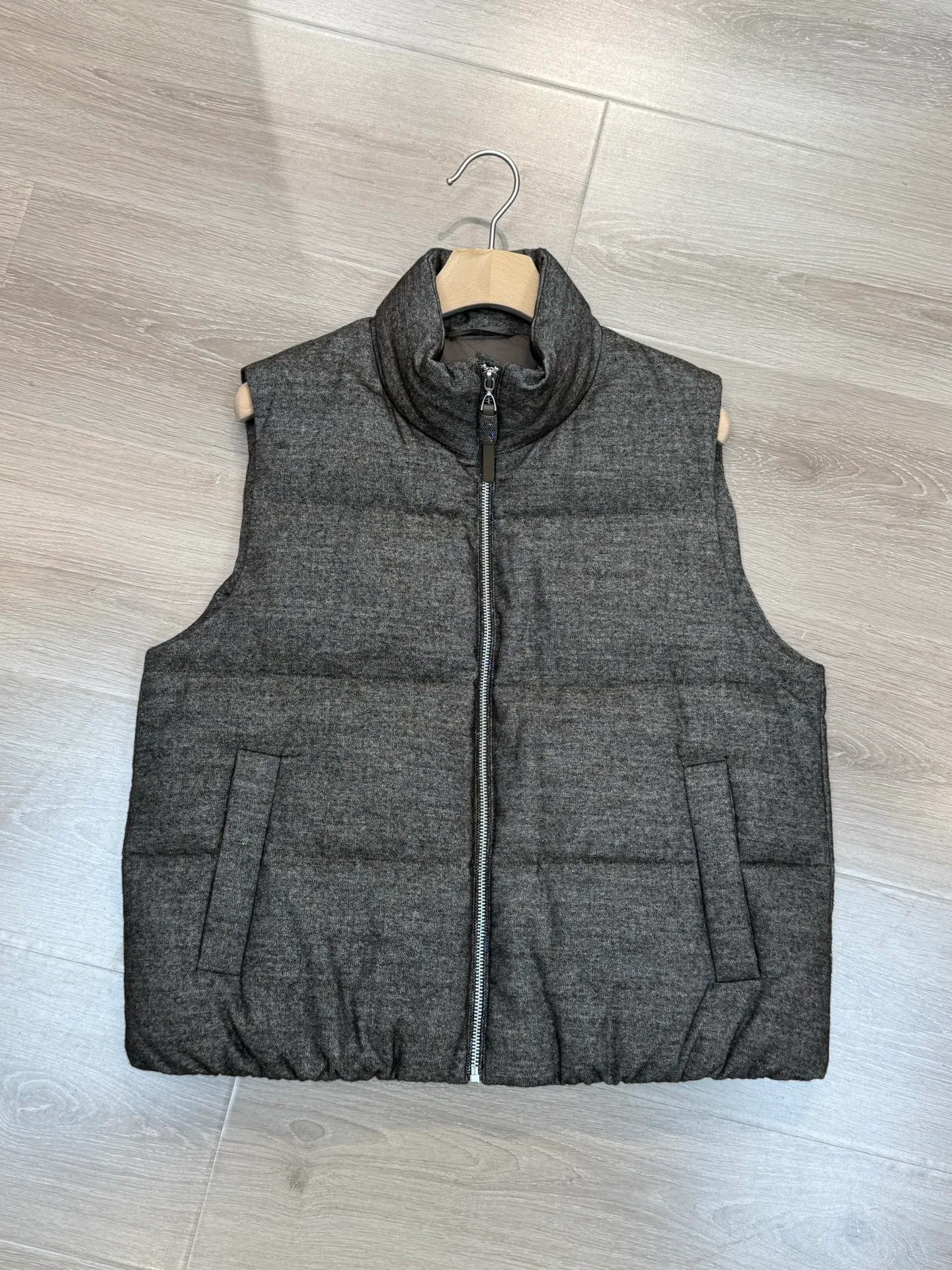 Жилеты Женские Brunello Cucinelli 18106260