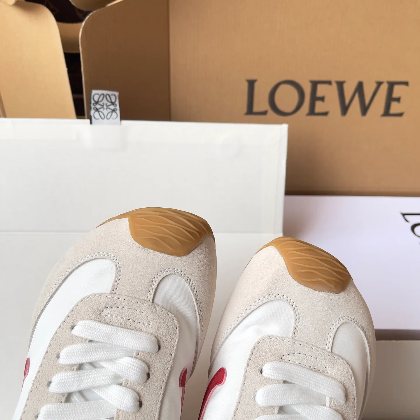 Кроссовки Женские Loewe 18781781