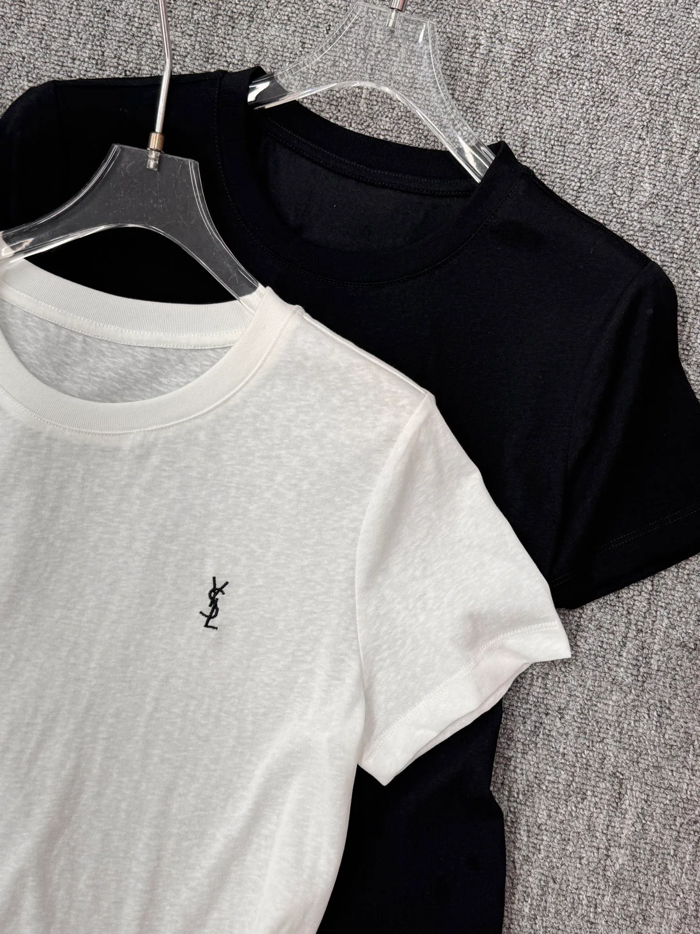 Футболки Женские Saint Laurent 11513350