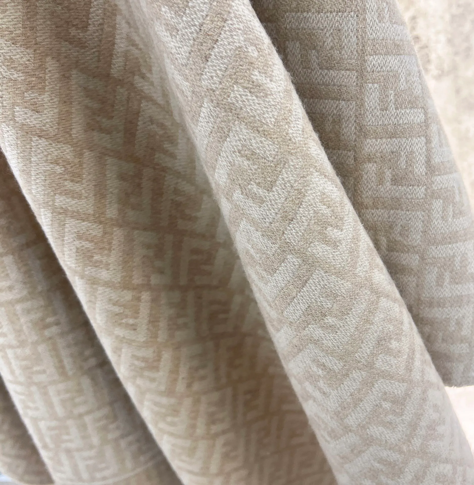 Шарфы Fendi 1607831