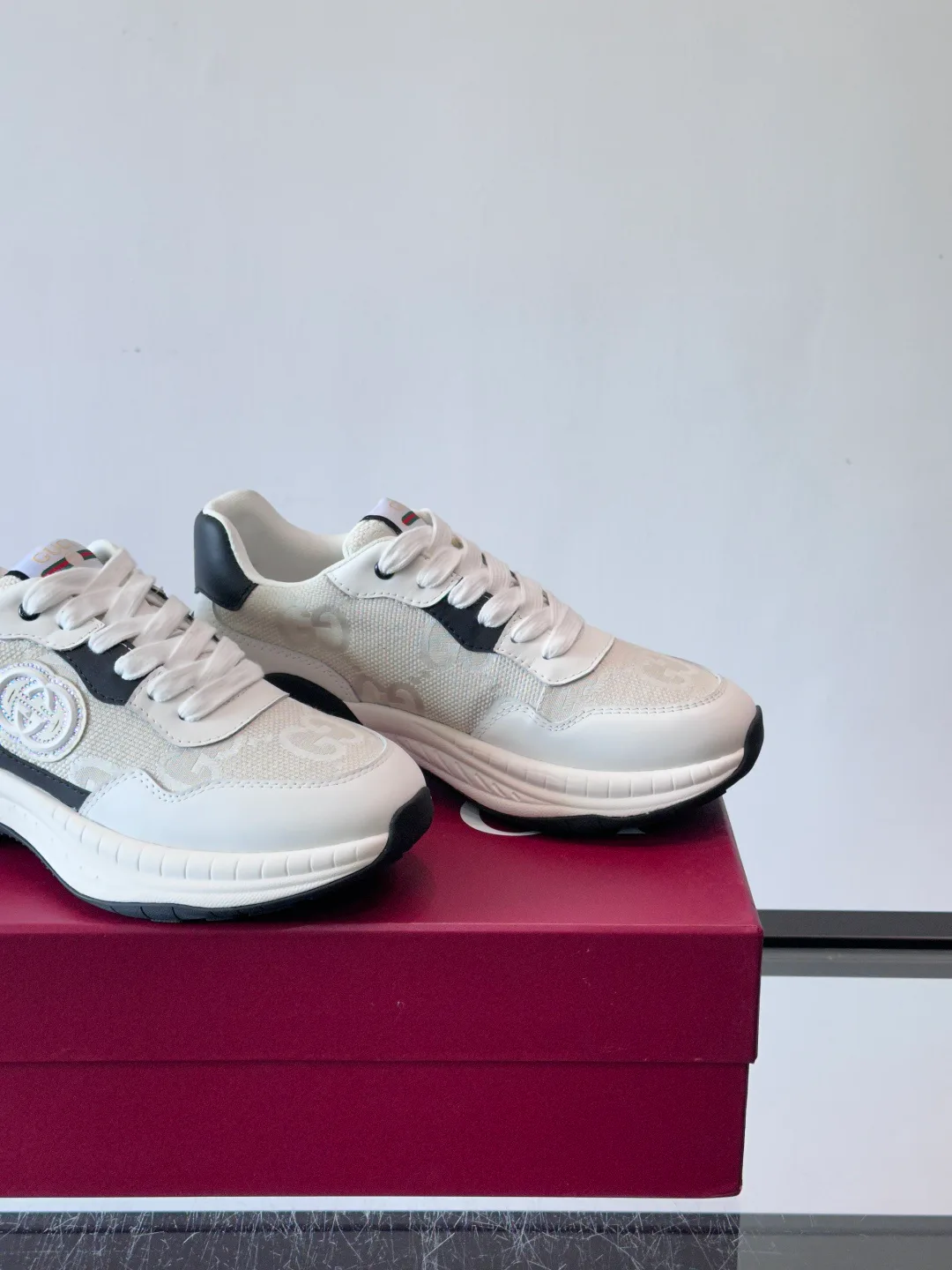 Кроссовки Мужские Gucci 3430321