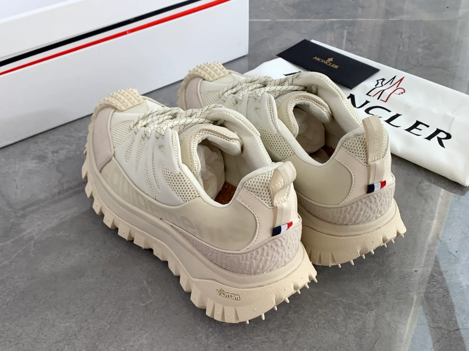 Кроссовки Женские Moncler 3415315