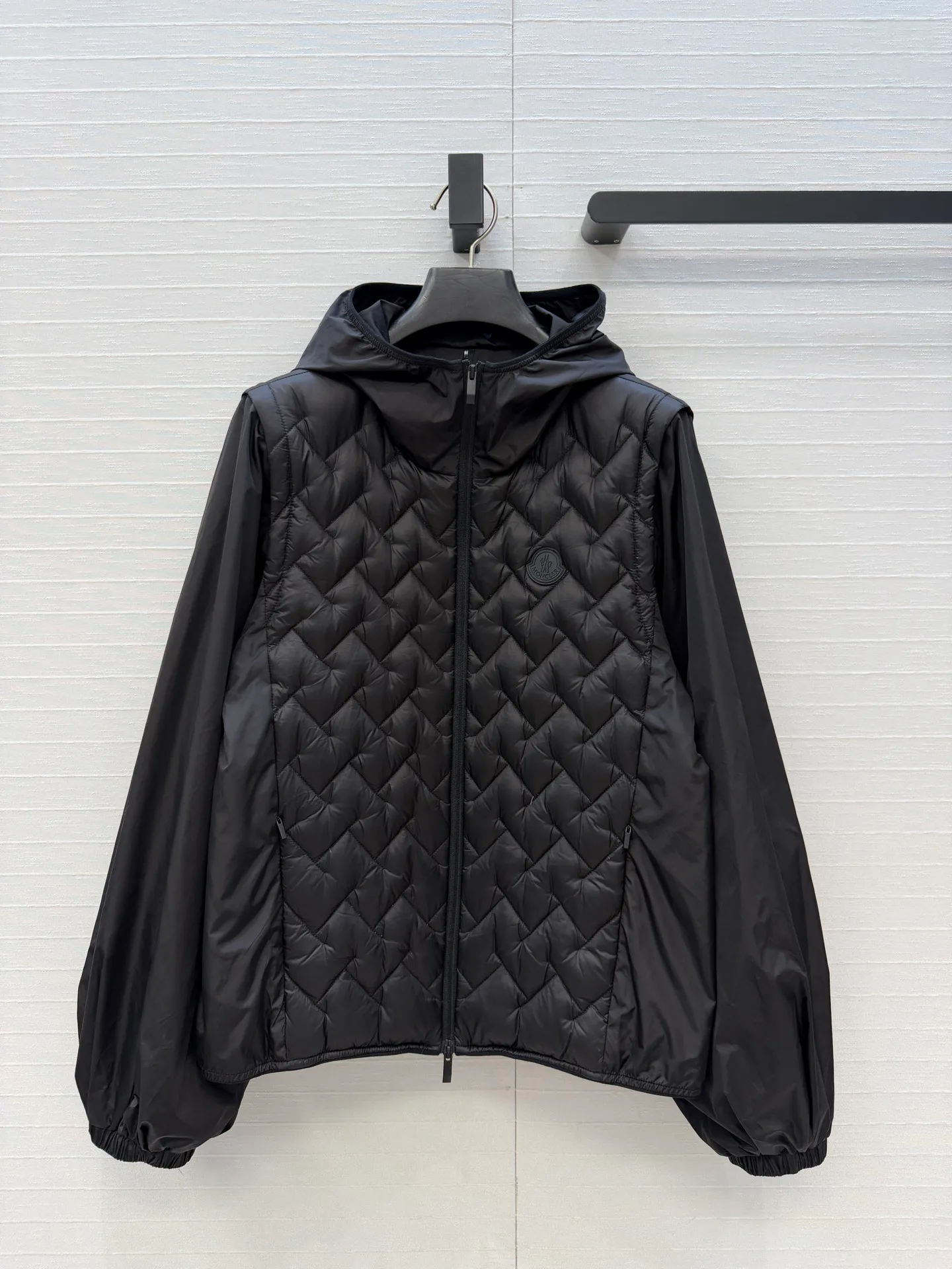 Куртки И Пуховики Женские Moncler 18023544