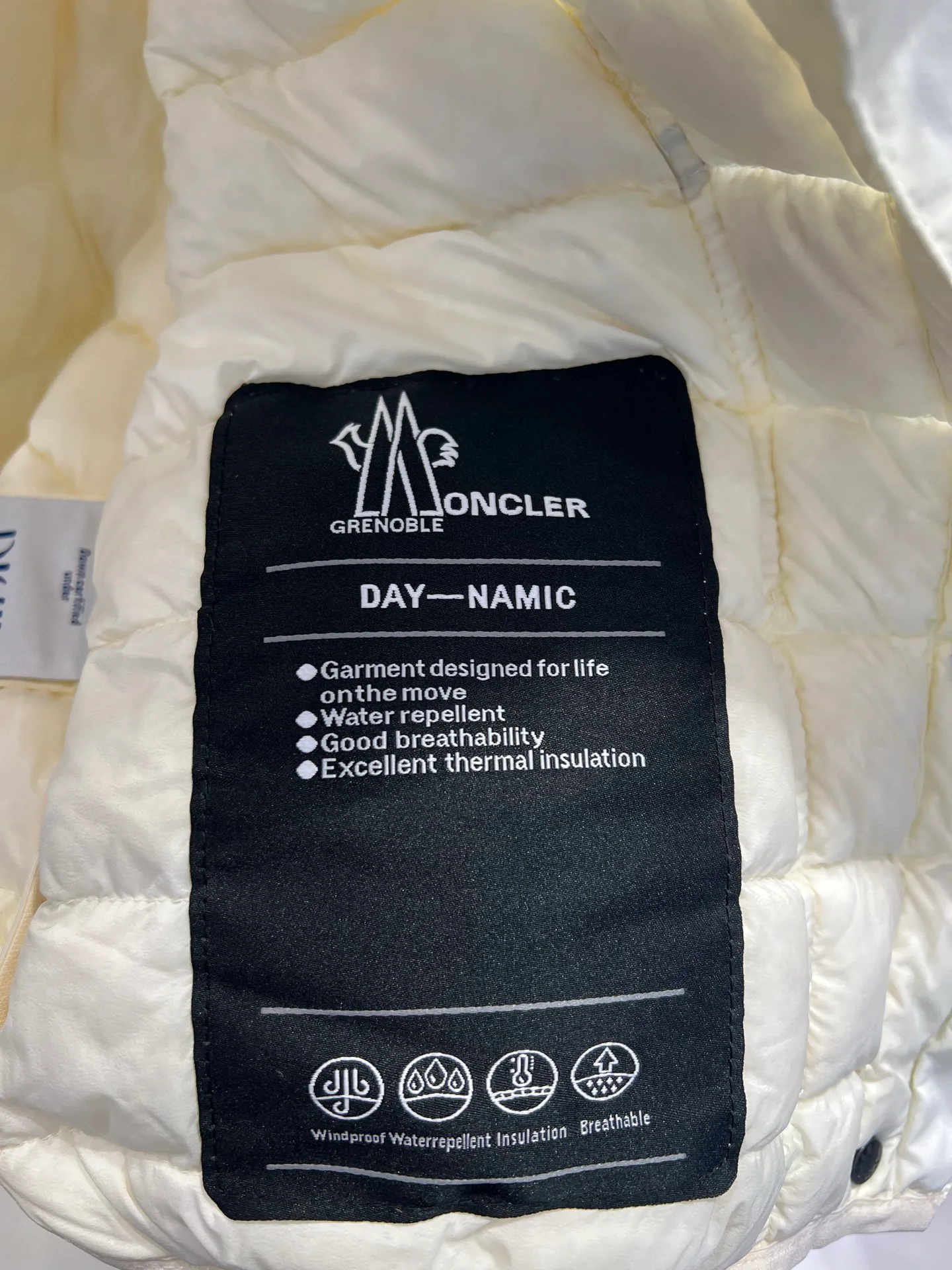 Куртки И Пуховики Мужские Moncler 18231665