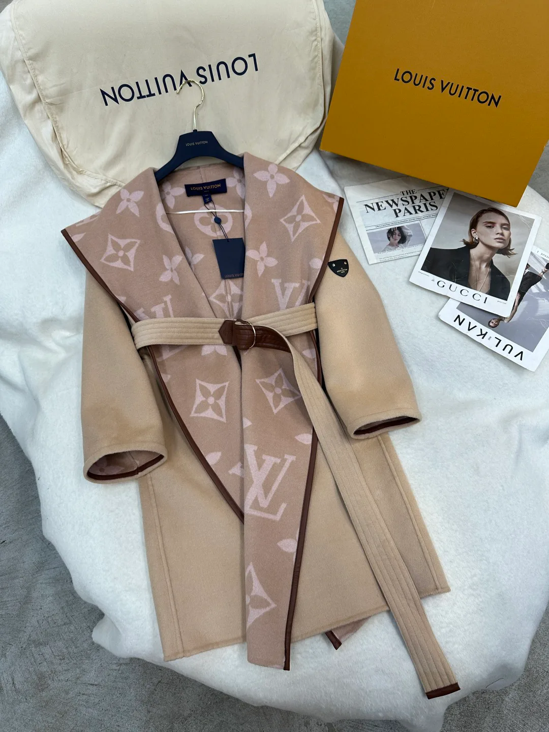 Пальто Женские Louis Vuitton 19800292