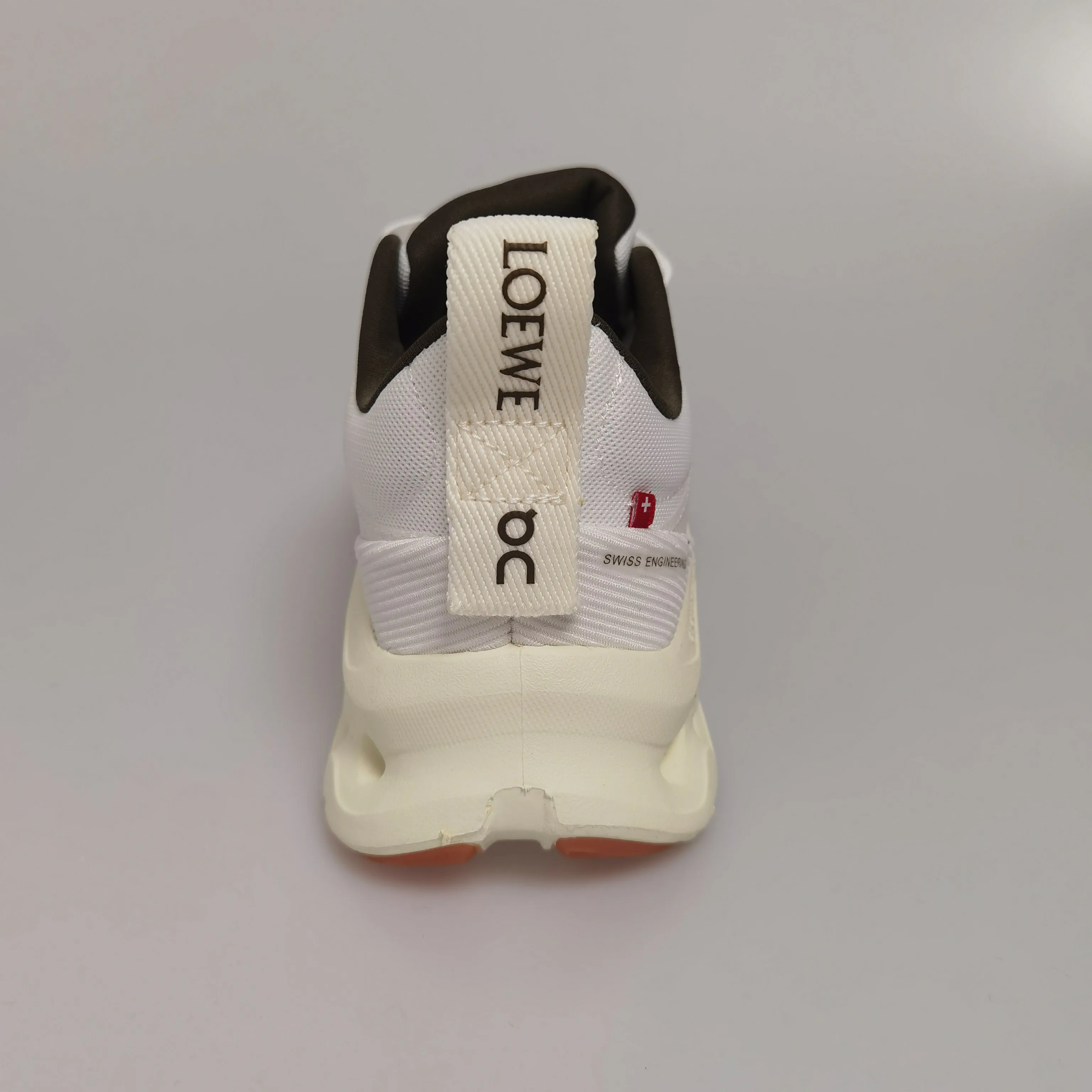 Кроссовки Женские Loewe 24347