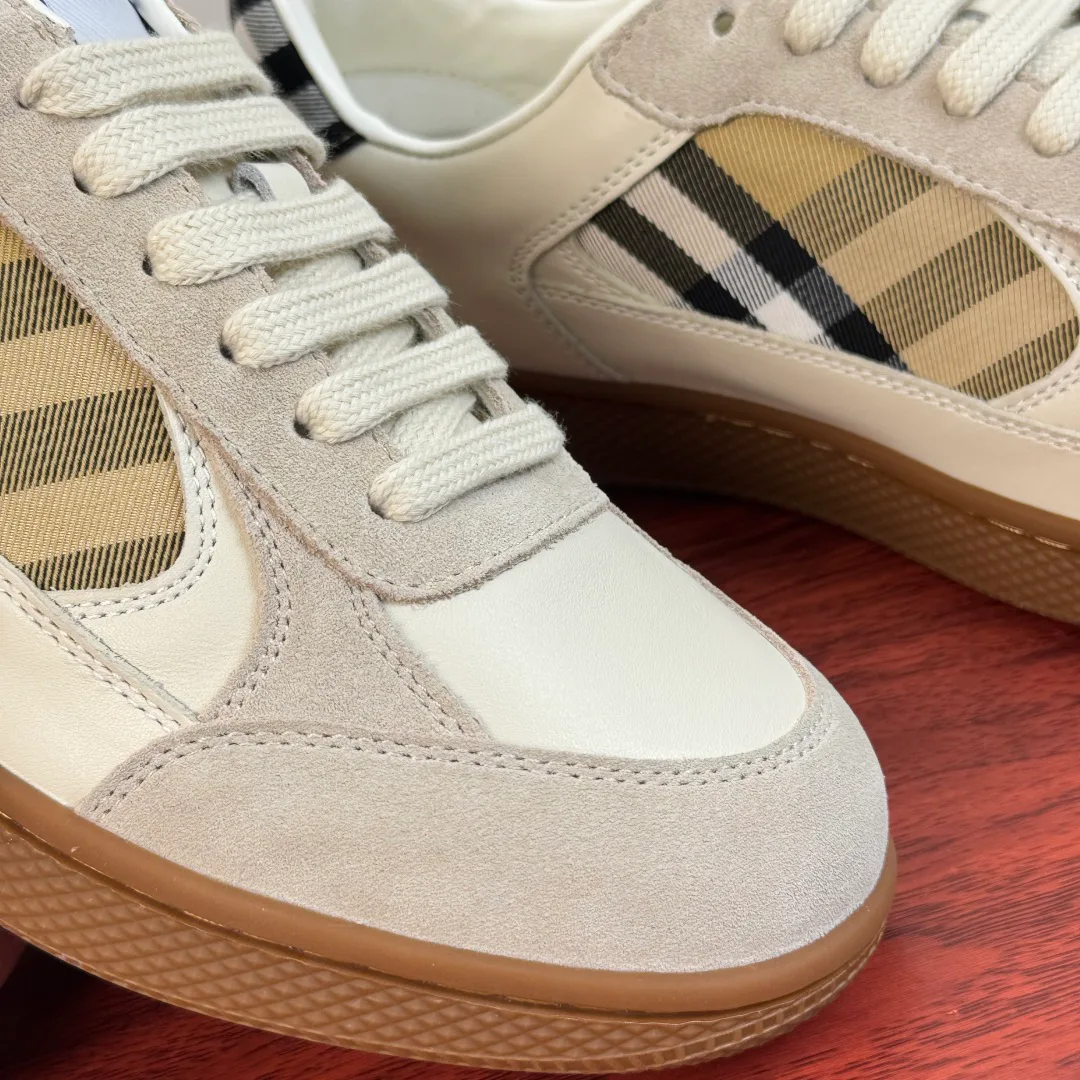 Кроссовки Мужские Burberry 17636478