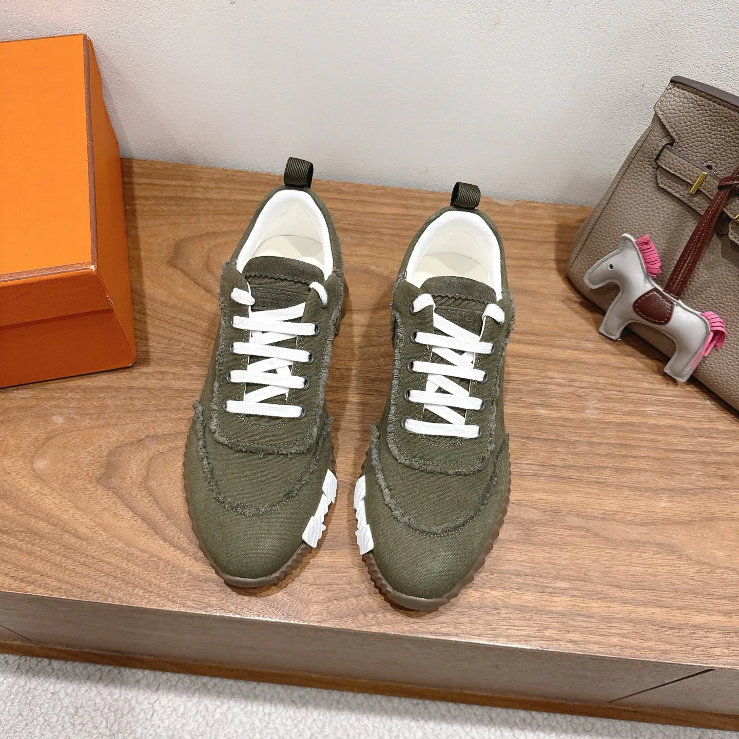 Кроссовки Женские Hermes 623245