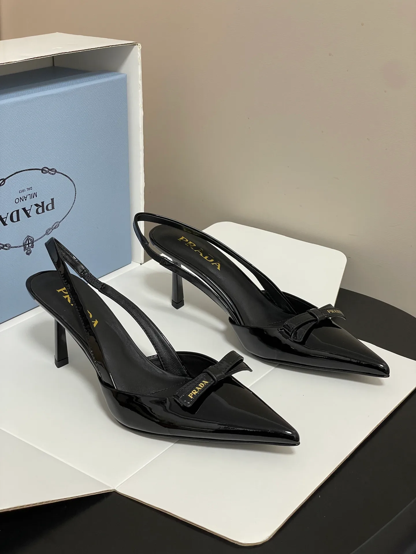 Босоножки Женские Prada 13559202