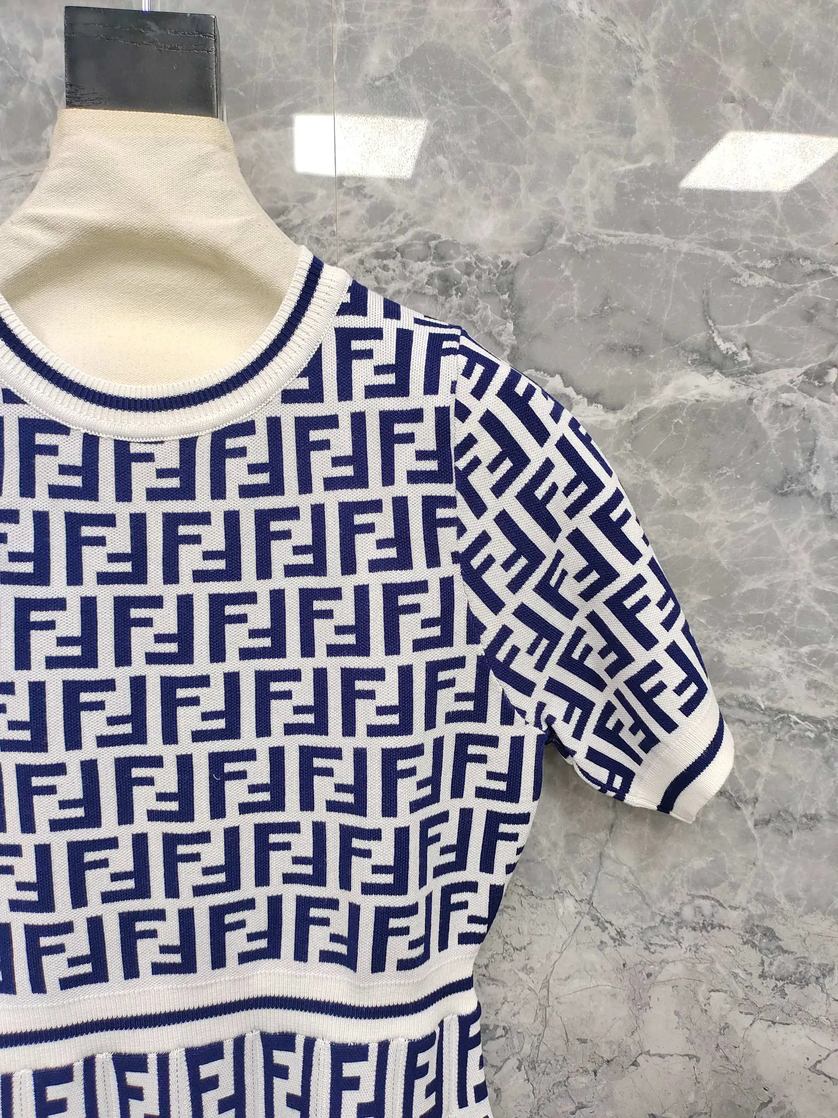Платья Женские Fendi 18743538