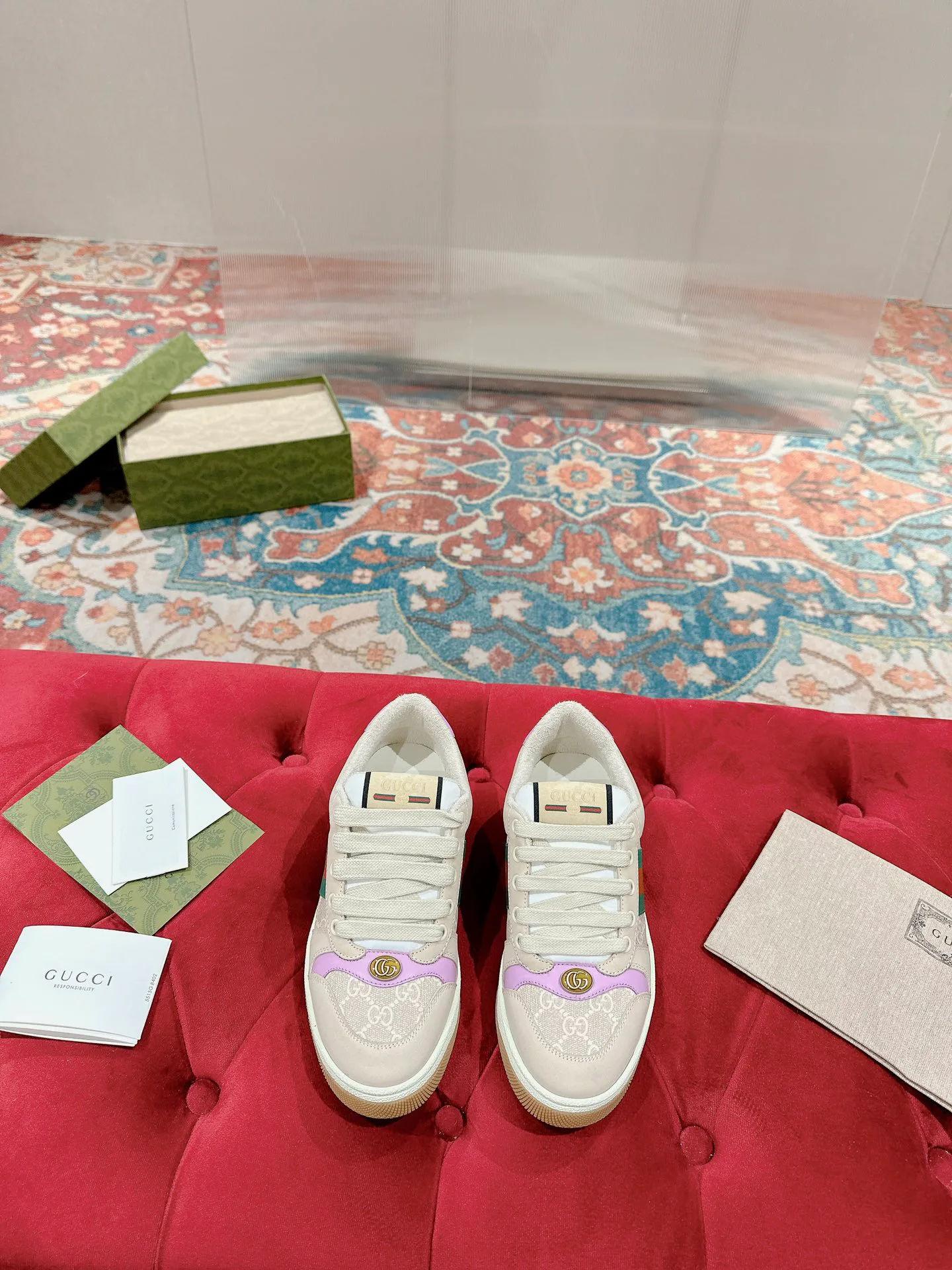 Кроссовки Женские Gucci 17956711