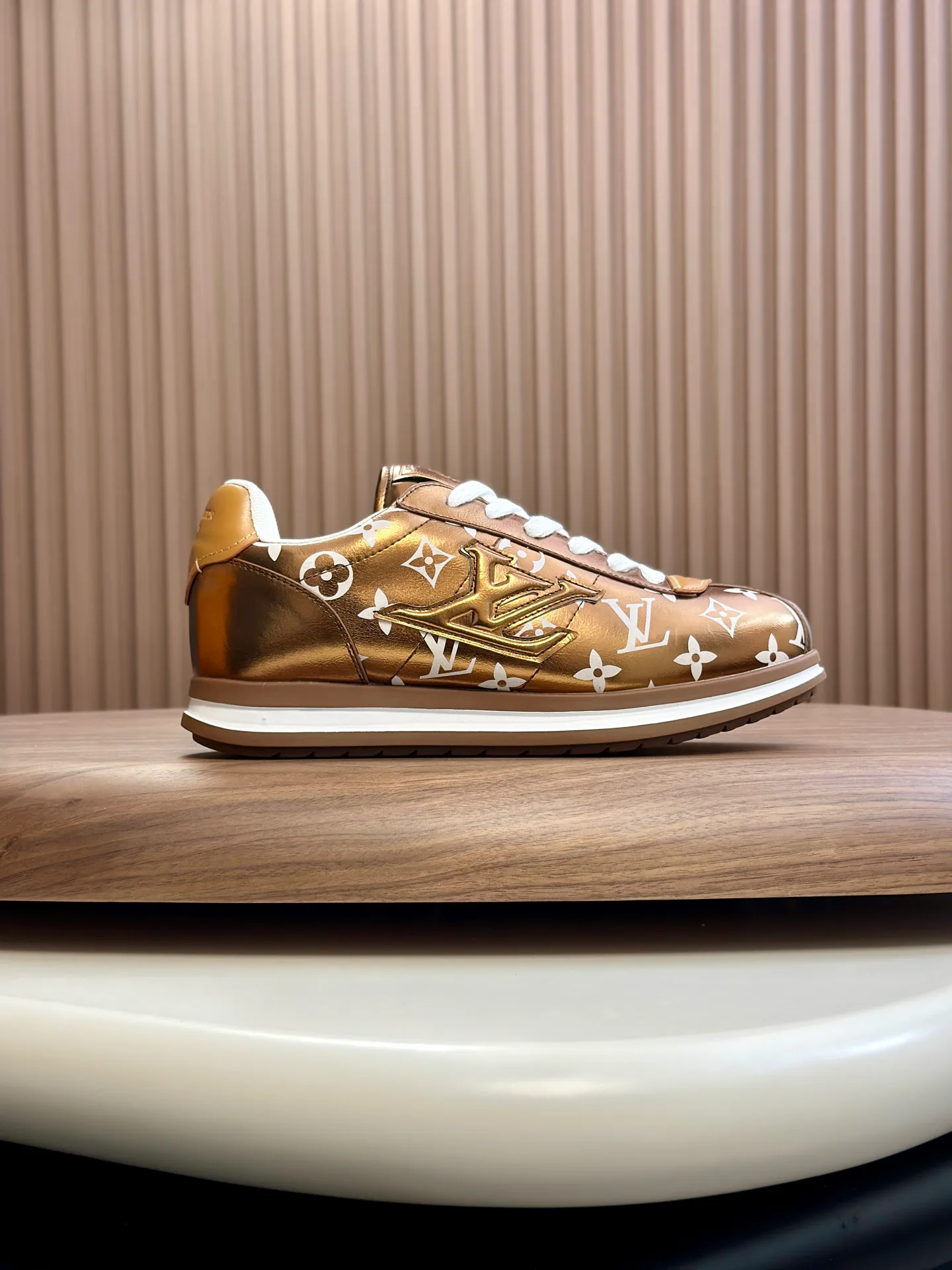 Кроссовки Мужские Louis Vuitton 10399517