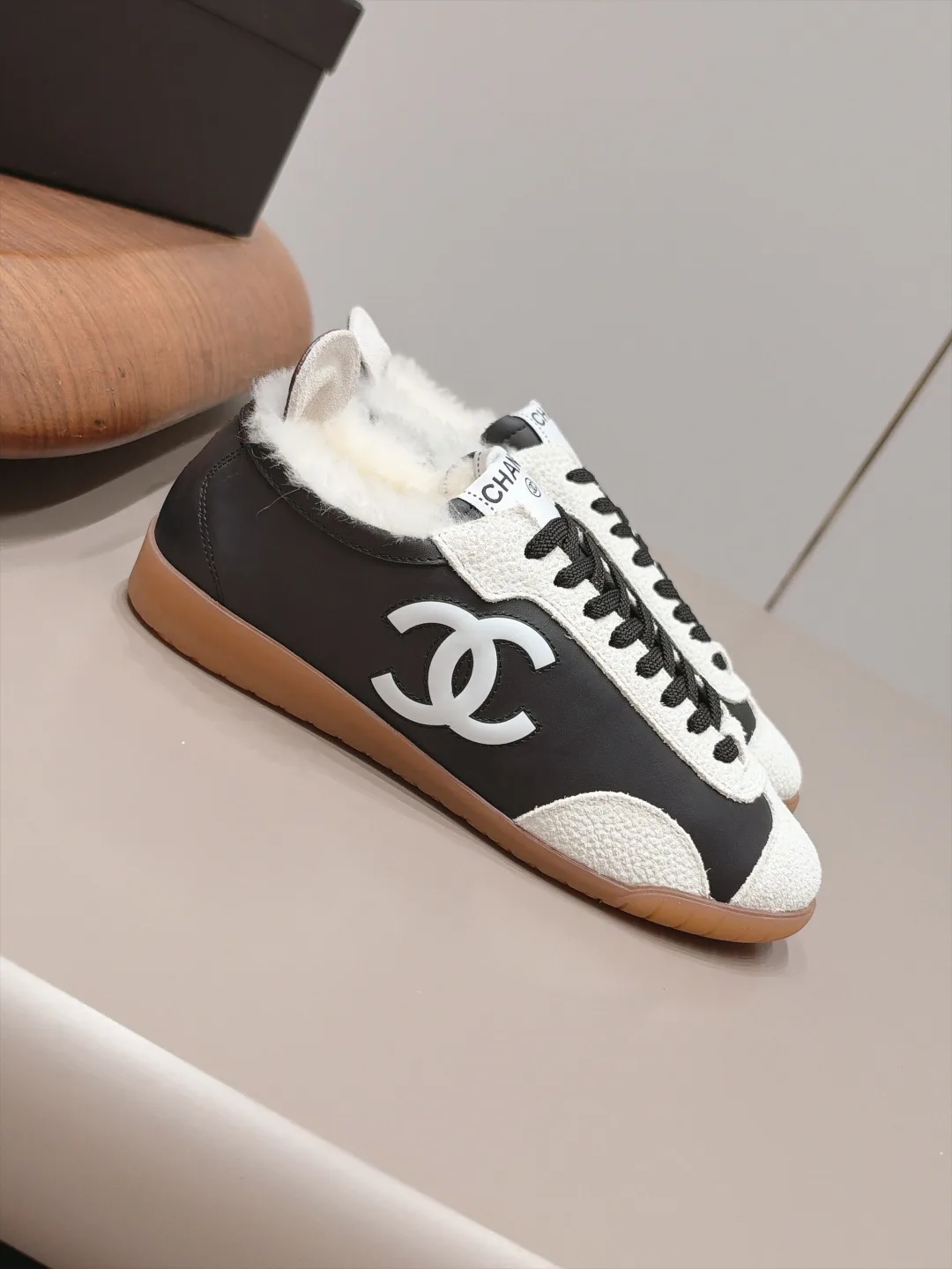 Кроссовки Женские Chanel 19416818