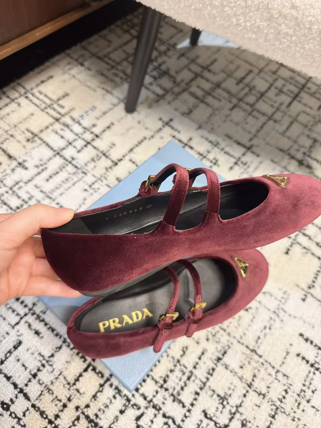 Туфли Женские Prada 11426430
