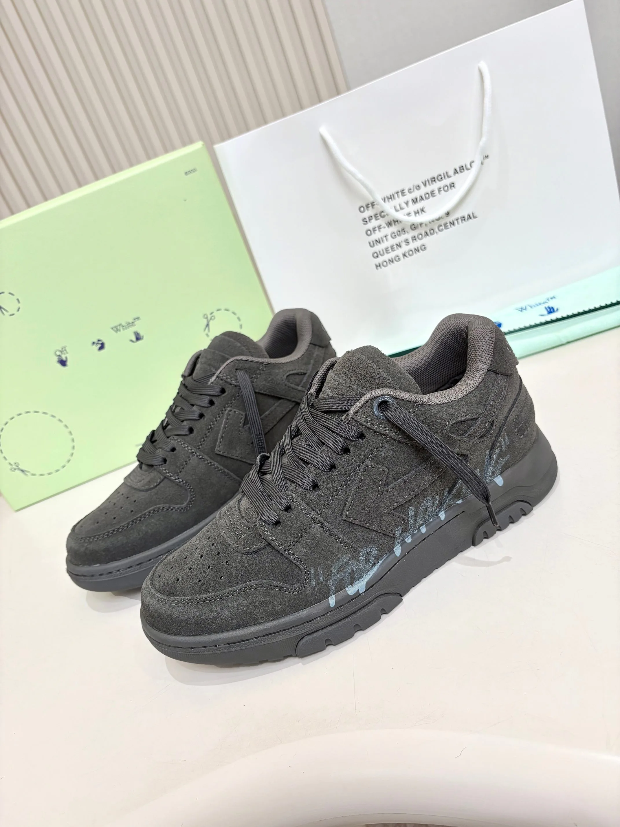 Кроссовки Женские Off-White 18158688