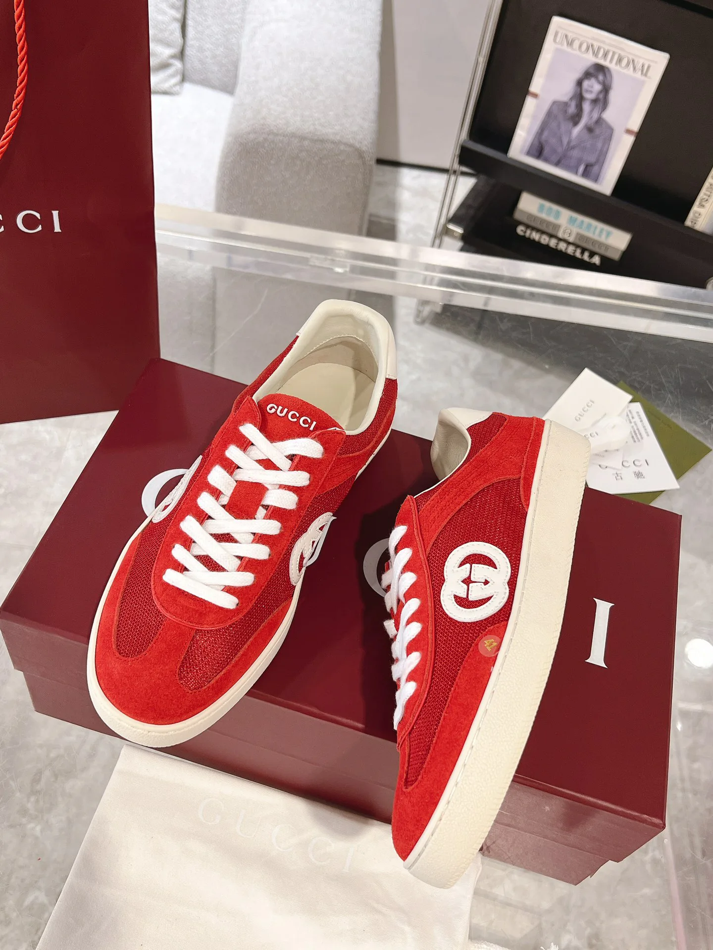 Кроссовки Женские Gucci 1827498